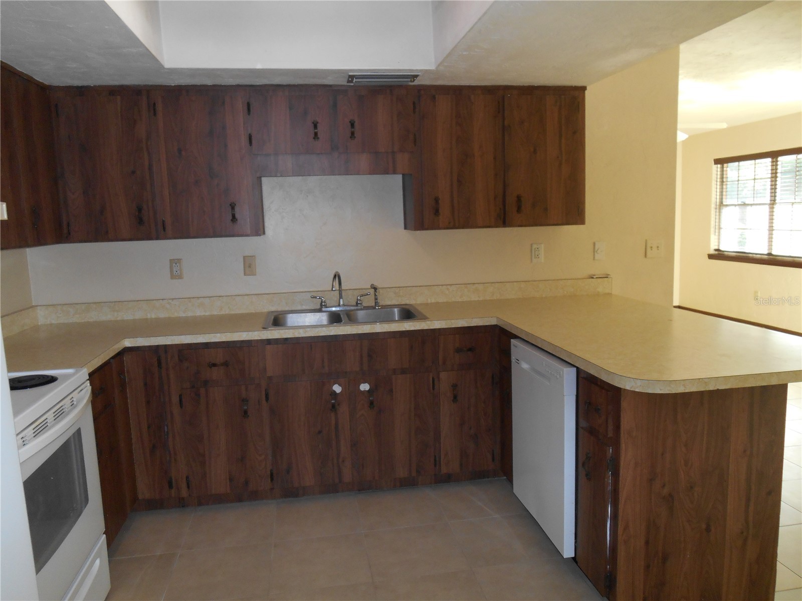 1564 S Montgomery Street Deland FL 32720 V4949716 image5