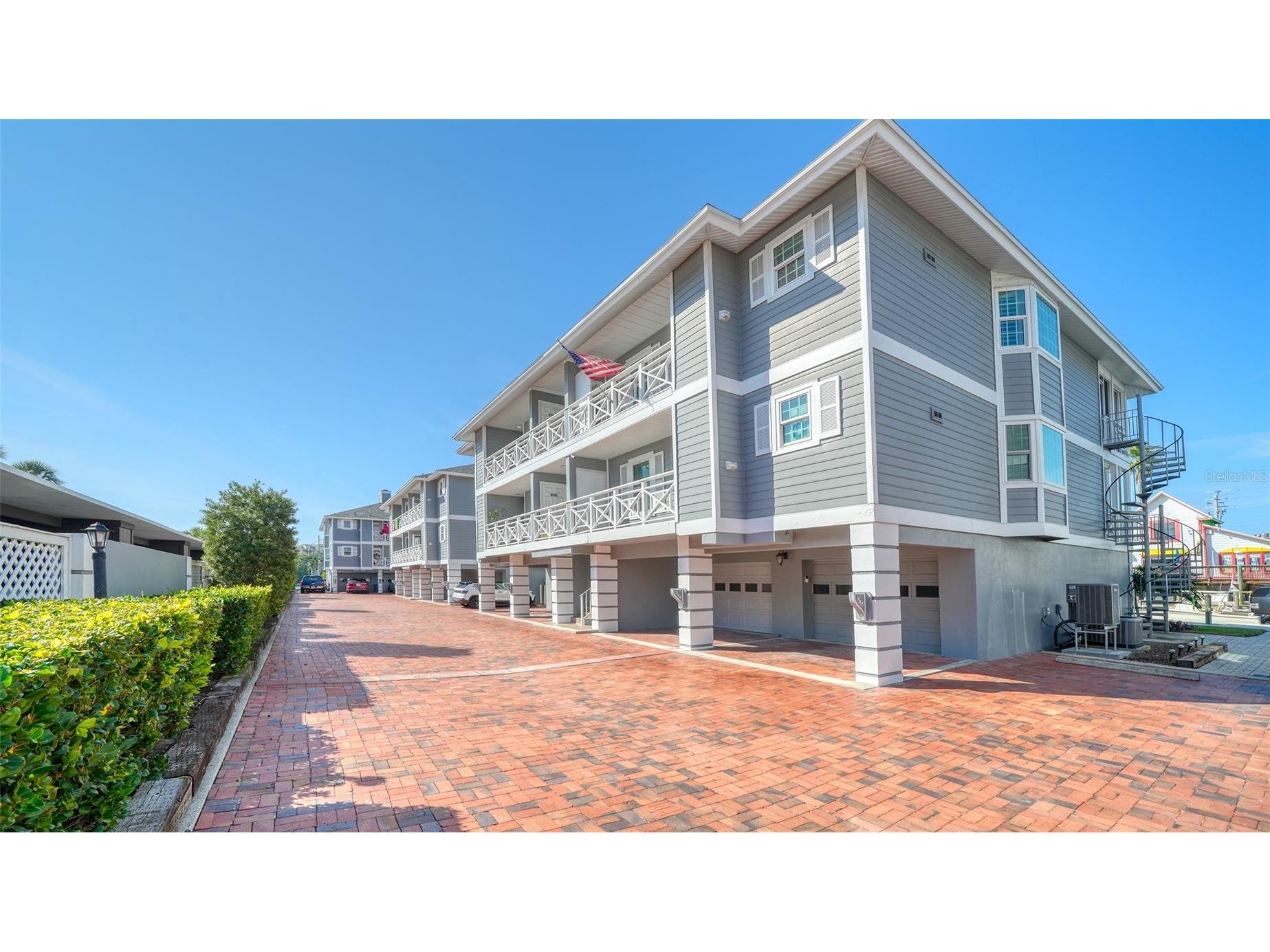 1564 Stickney Point Road #303 Sarasota FL 34231 A4675533 image2