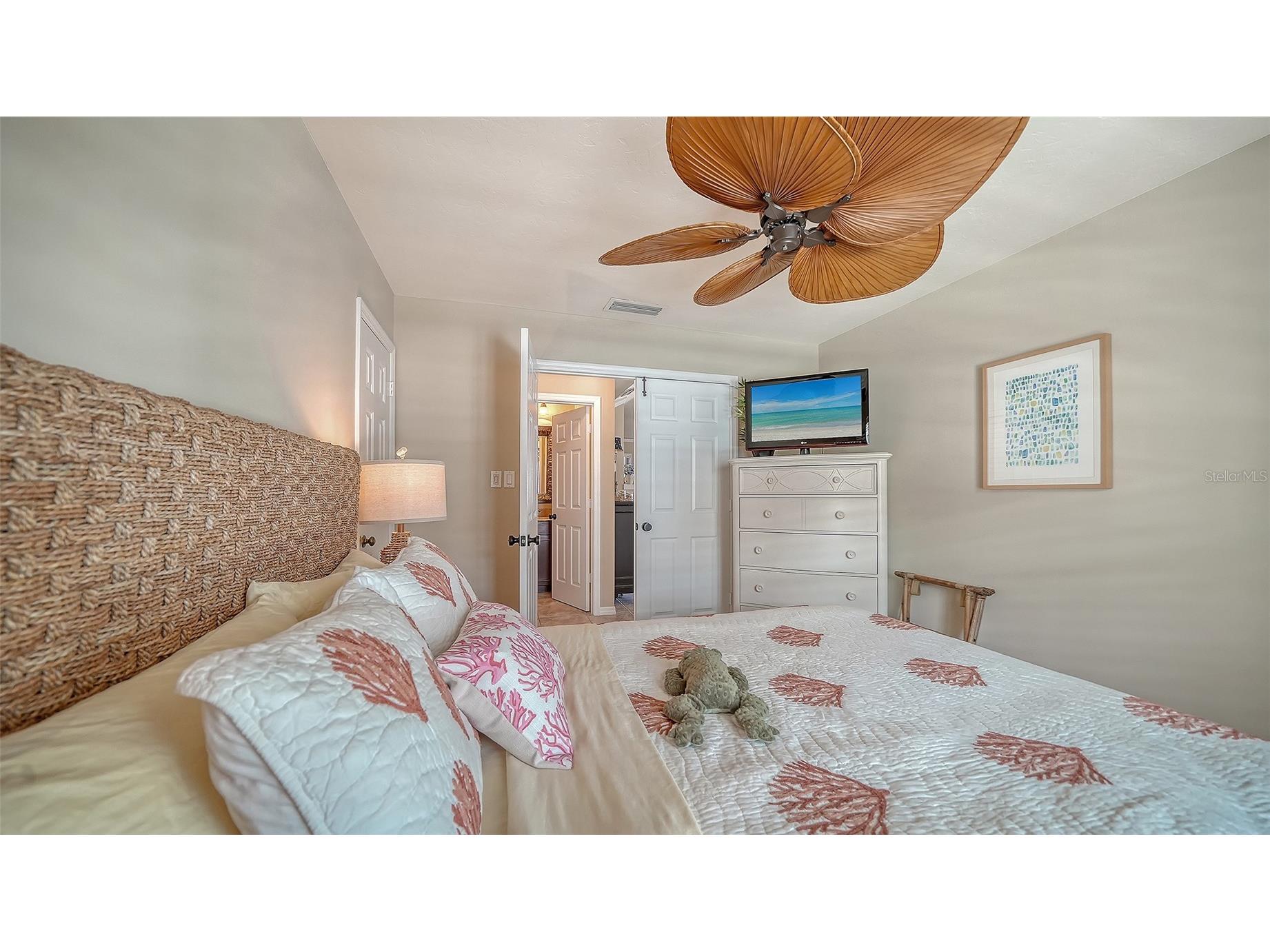 1564 Stickney Point Road #303 Sarasota FL 34231 A4675533 image35