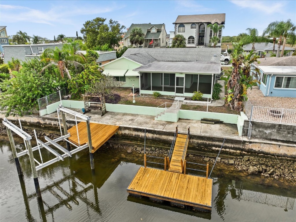 15640 Donzi Drive Hudson FL 34667 - DIRECT GULF ACCESS W7859839 image1