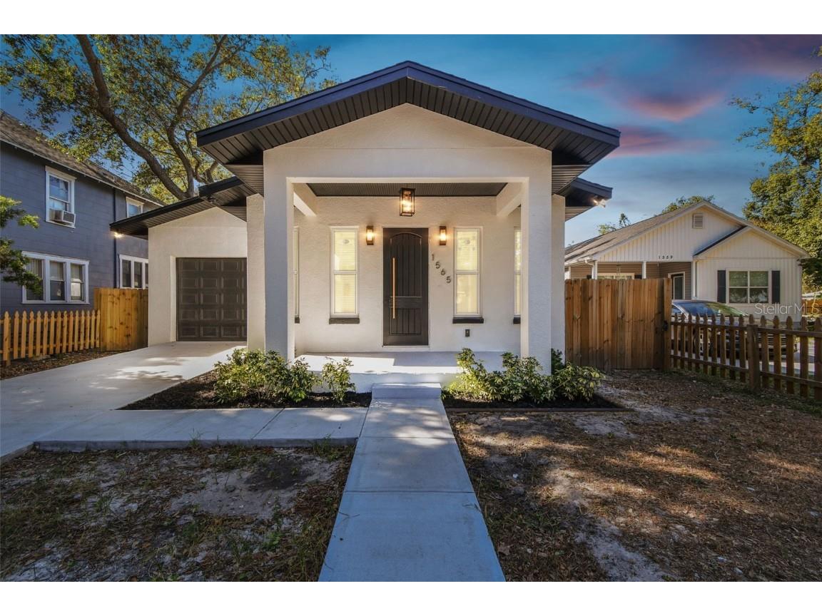1565 13th Street S Saint Petersburg FL 33705 TB8327122 image1