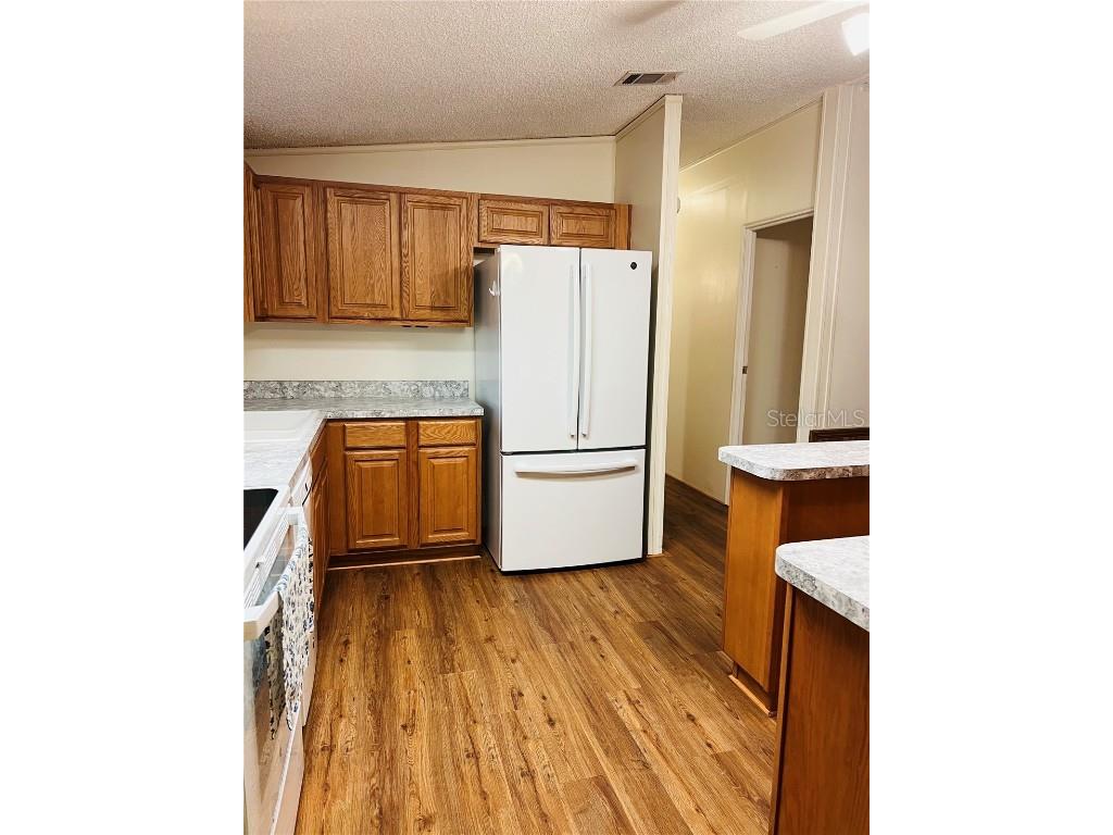 1565 Apache Circle Tavares FL 32778 FC313063 image13