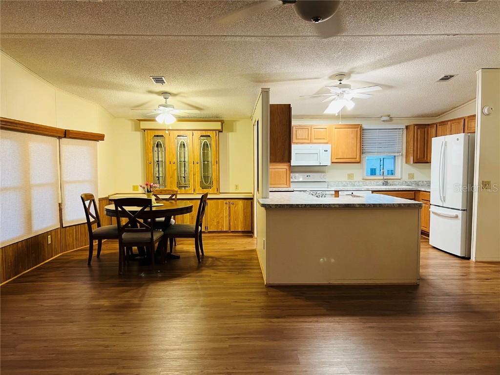 1565 Apache Circle Tavares FL 32778 FC313063 image6