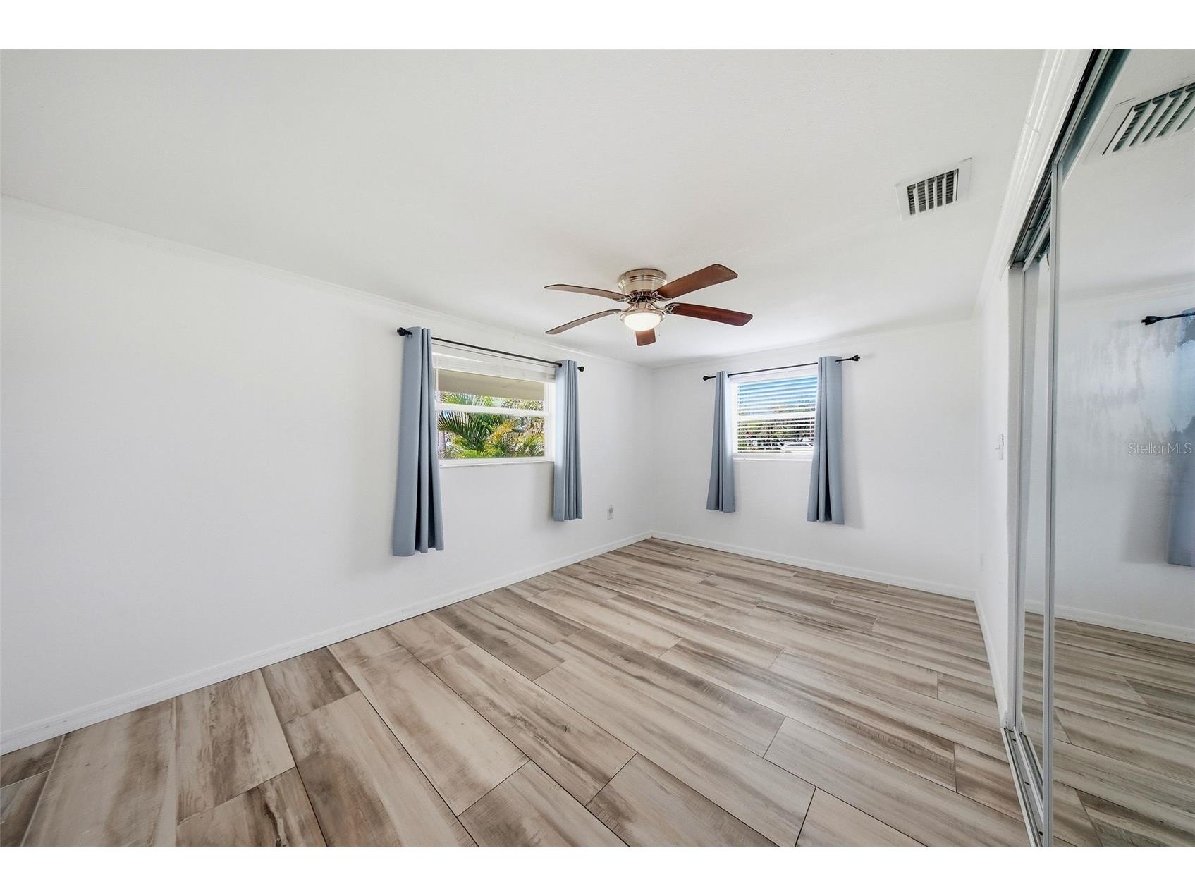 1565 Connecticut Avenue NE Saint Petersburg FL 33703 TB8512010 image29
