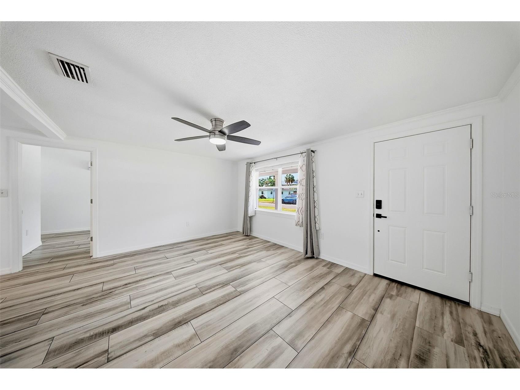1565 Connecticut Avenue NE Saint Petersburg FL 33703 TB8512010 image6