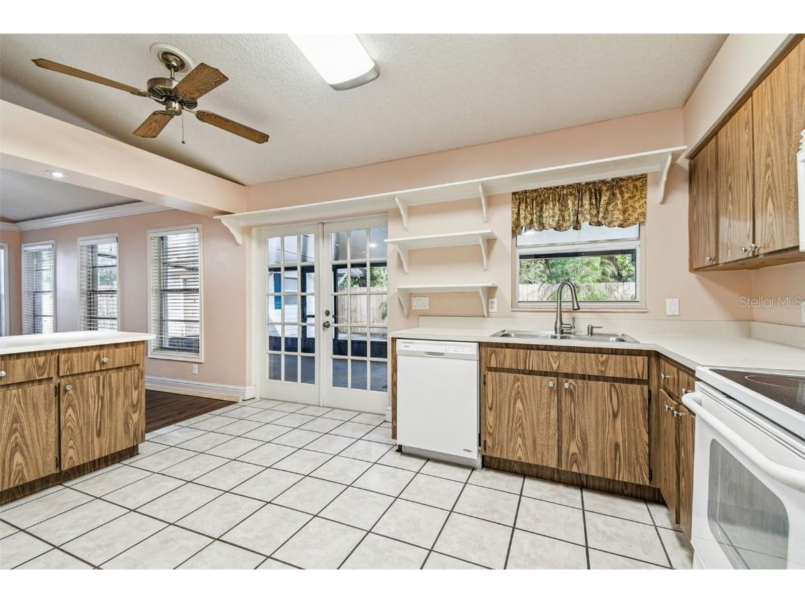 1565 Long Pond Drive Valrico FL 33594 TB8444543 image30