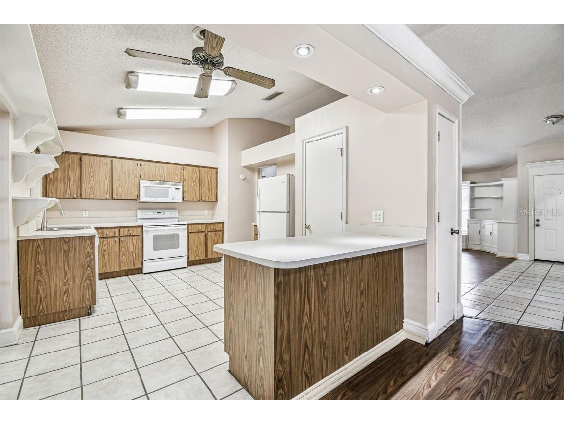 1565 Long Pond Drive Valrico FL 33594 TB8444543 image5