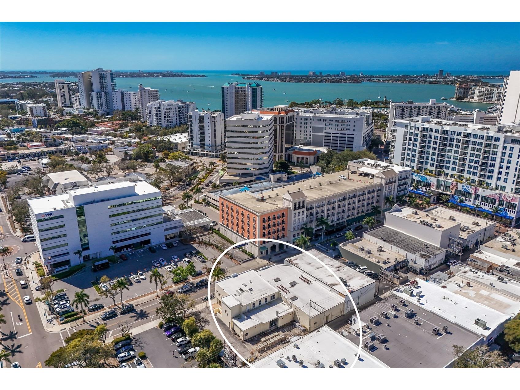 1565 State Street Sarasota FL 34236 A4683759 image6