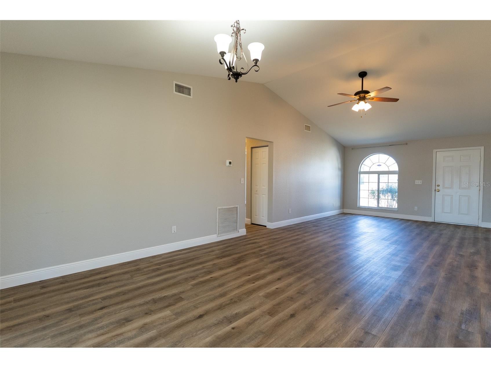 15651 SW 19th Terrace Ocala FL 34473 OM717448 image11