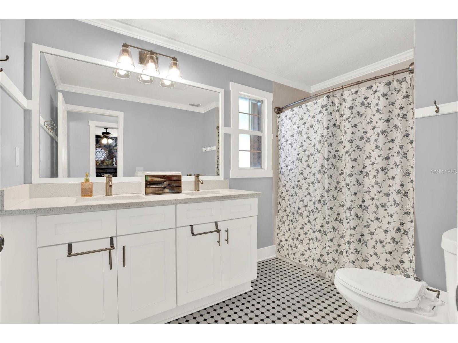 15656 1st Street E Redington Beach FL 33708 TB8506001 image19