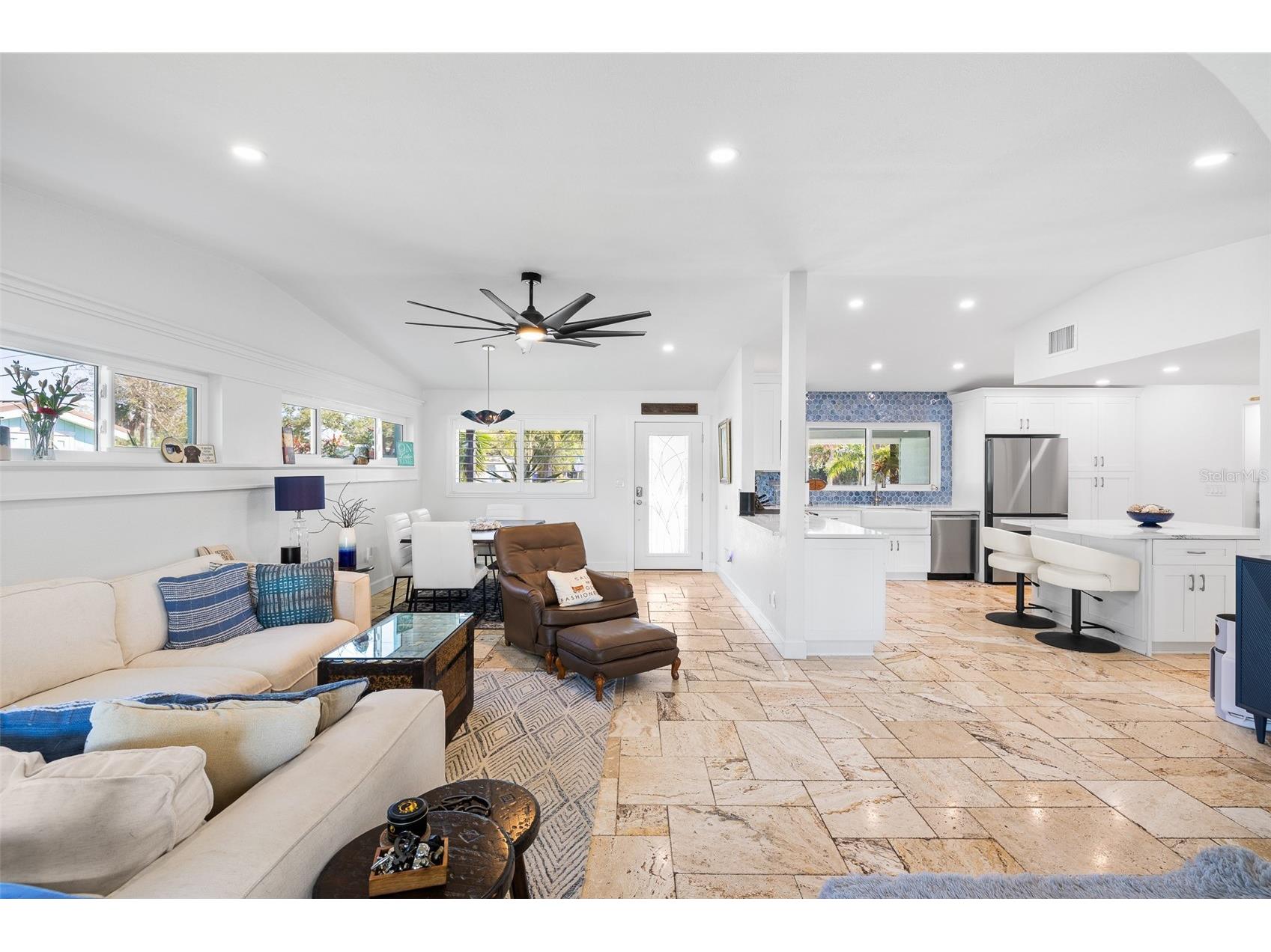 1567 Delaware Avenue NE Saint Petersburg FL 33703 - BUTTERFLY LAKE TB8489594 image10