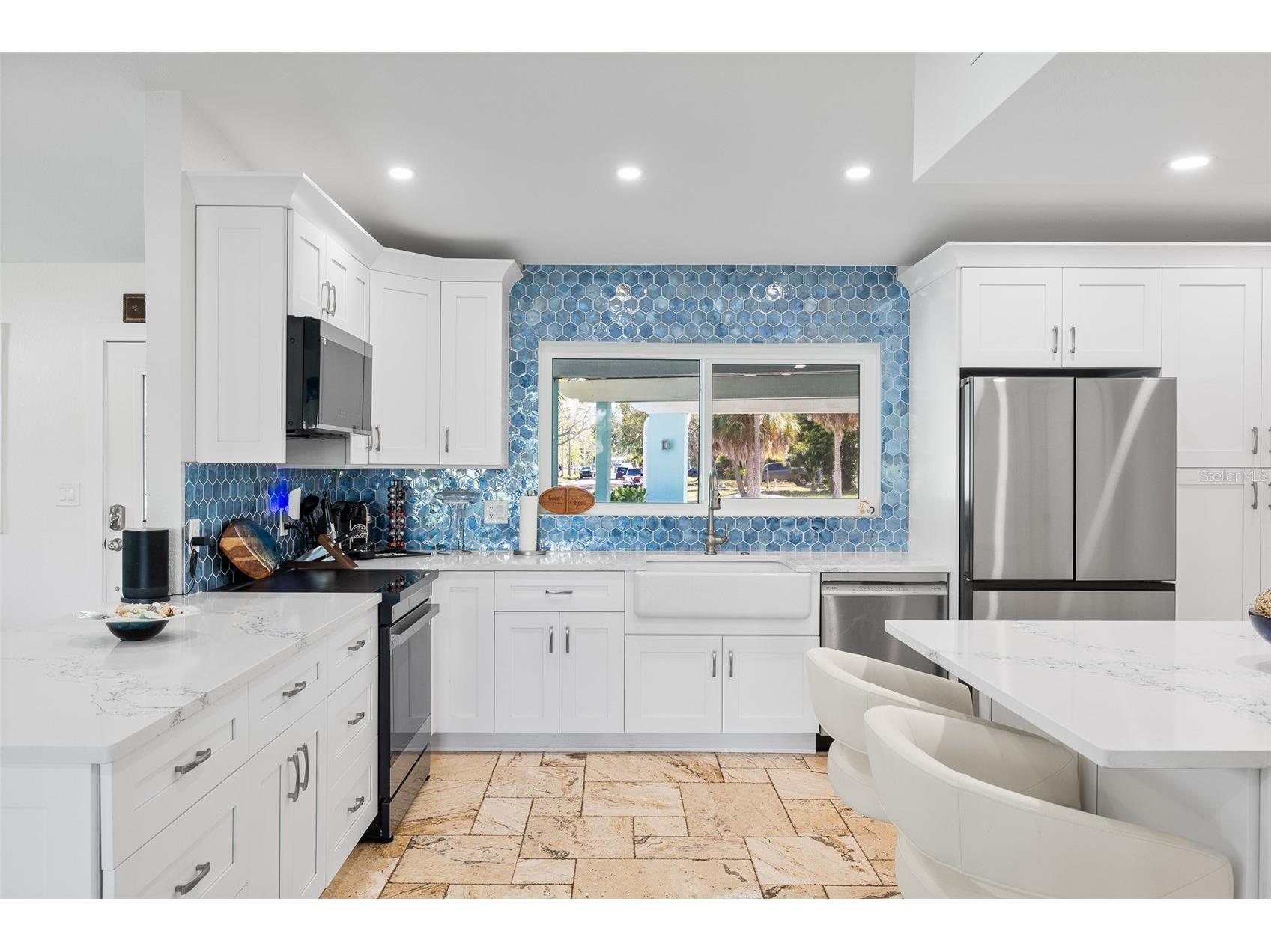 1567 Delaware Avenue NE Saint Petersburg FL 33703 - BUTTERFLY LAKE TB8489594 image15