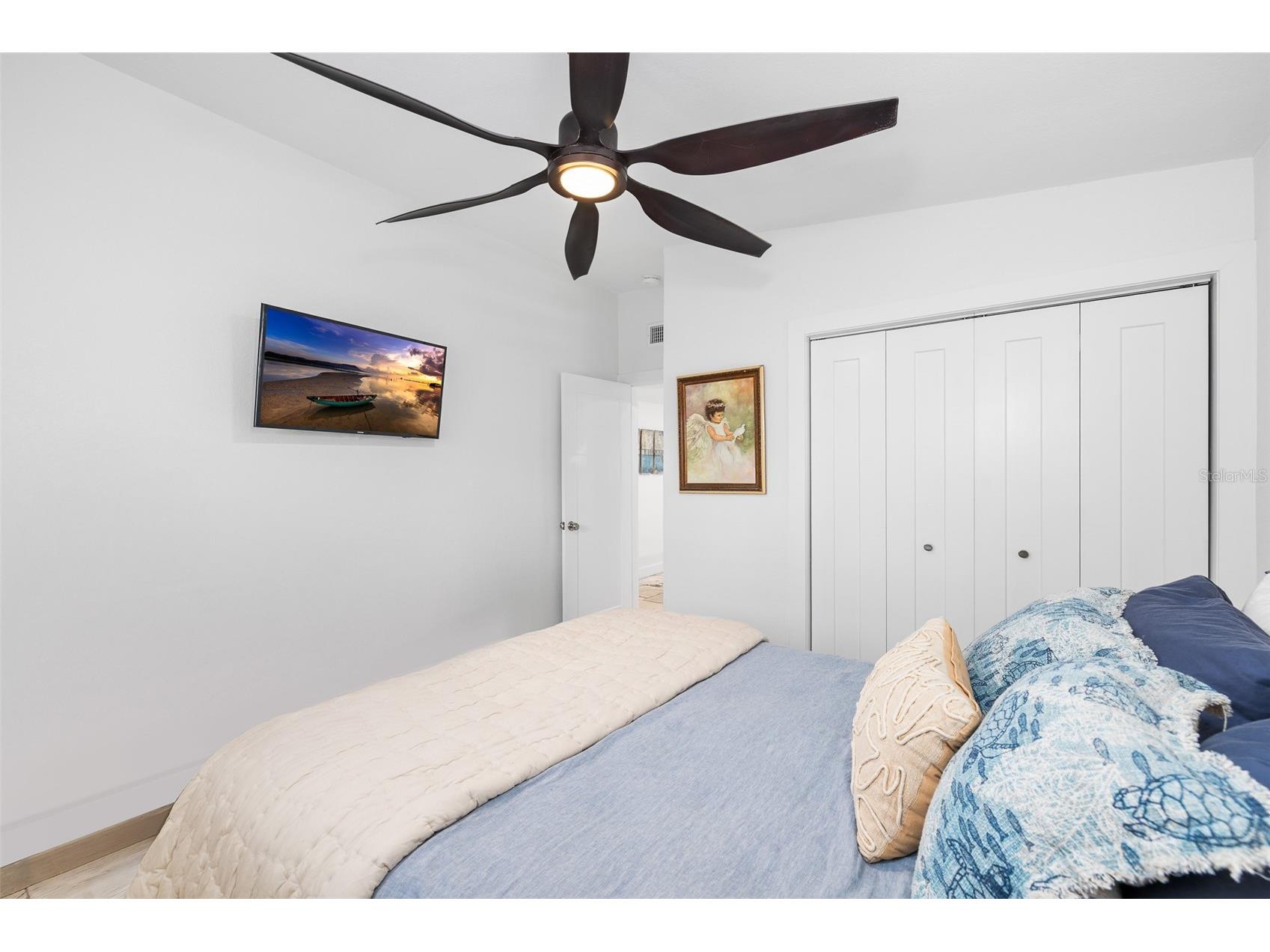 1567 Delaware Avenue NE Saint Petersburg FL 33703 - BUTTERFLY LAKE TB8489594 image28