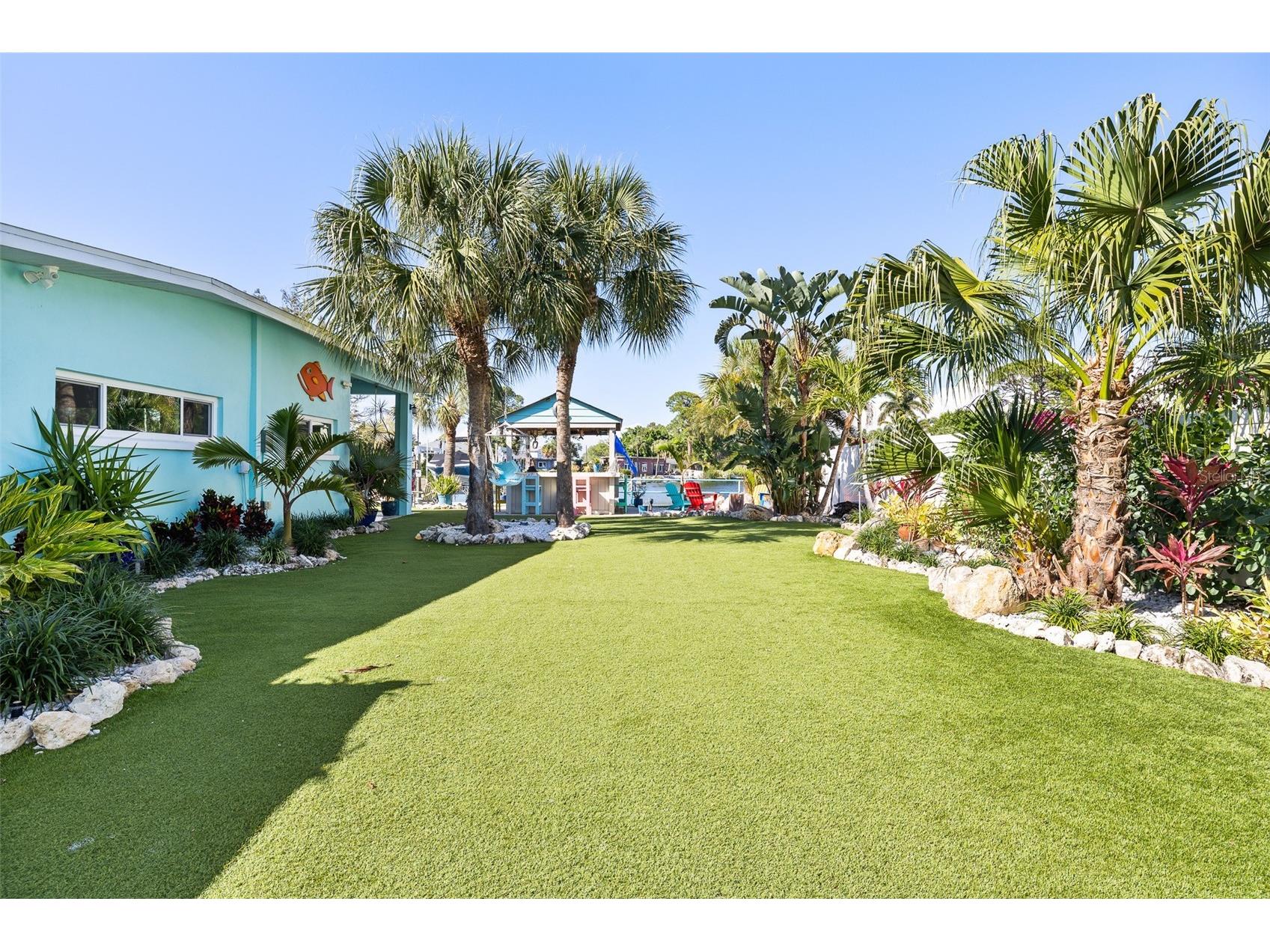 1567 Delaware Avenue NE Saint Petersburg FL 33703 - BUTTERFLY LAKE TB8489594 image33