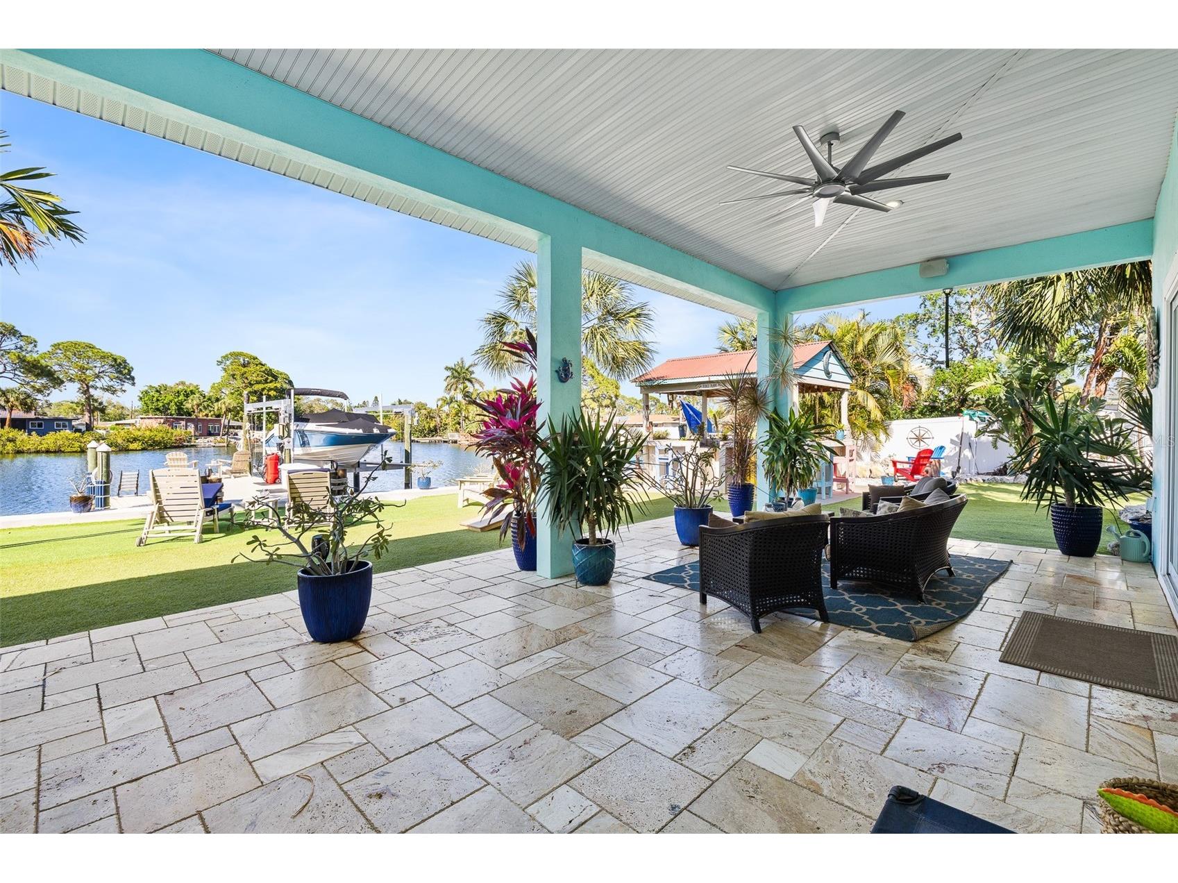 1567 Delaware Avenue NE Saint Petersburg FL 33703 - BUTTERFLY LAKE TB8489594 image40