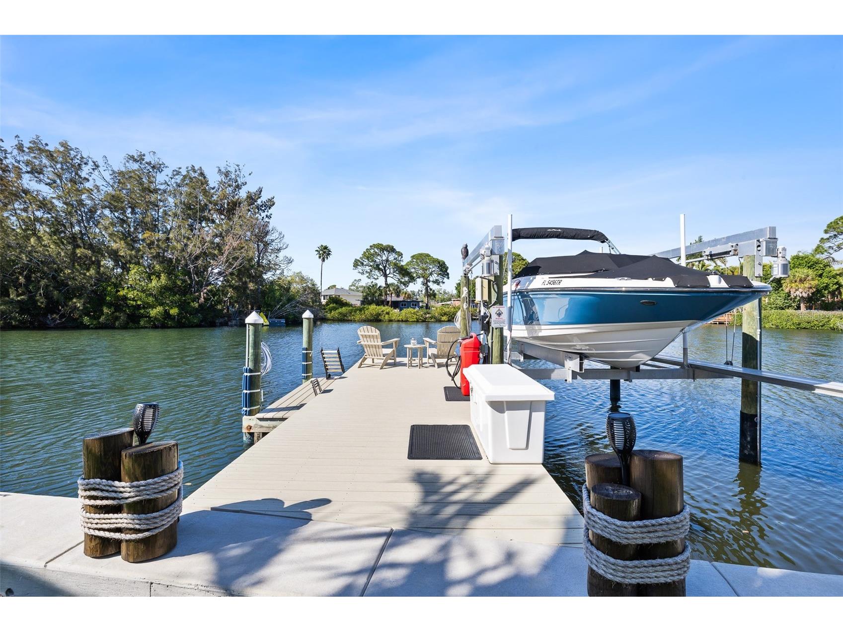 1567 Delaware Avenue NE Saint Petersburg FL 33703 - BUTTERFLY LAKE TB8489594 image51