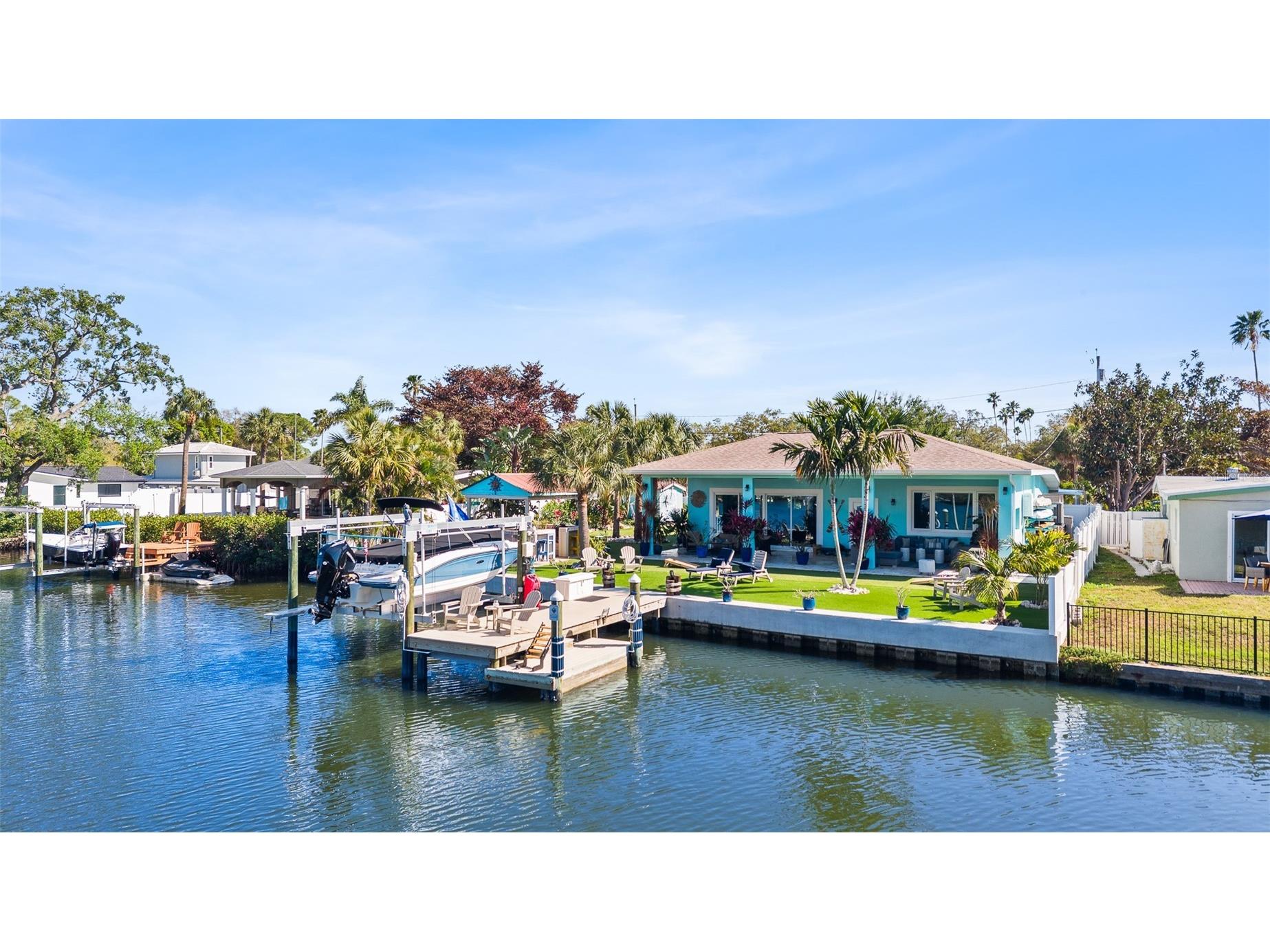 1567 Delaware Avenue NE Saint Petersburg FL 33703 - BUTTERFLY LAKE TB8489594 image54