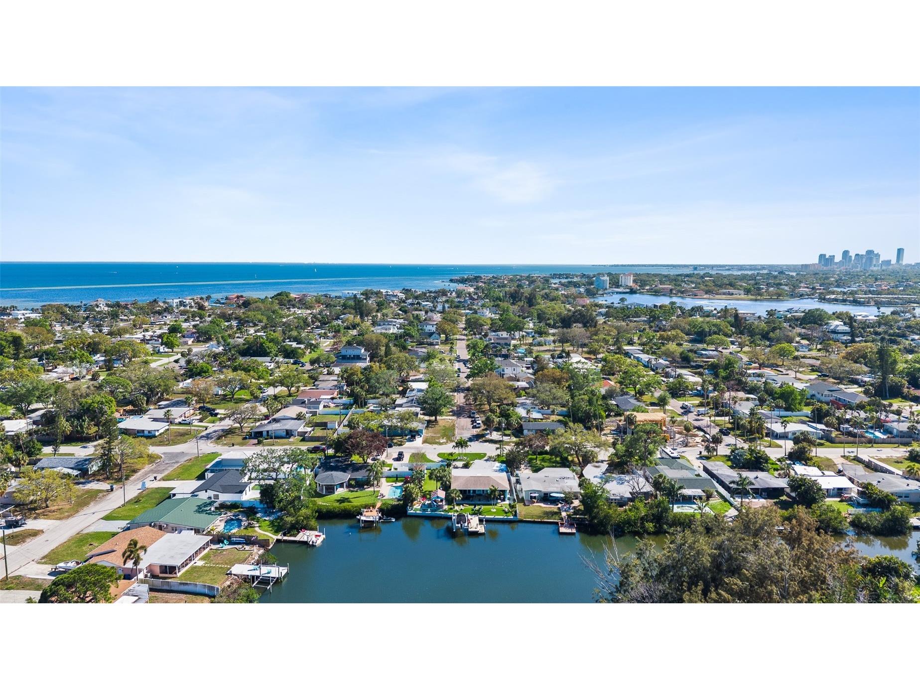 1567 Delaware Avenue NE Saint Petersburg FL 33703 - BUTTERFLY LAKE TB8489594 image57