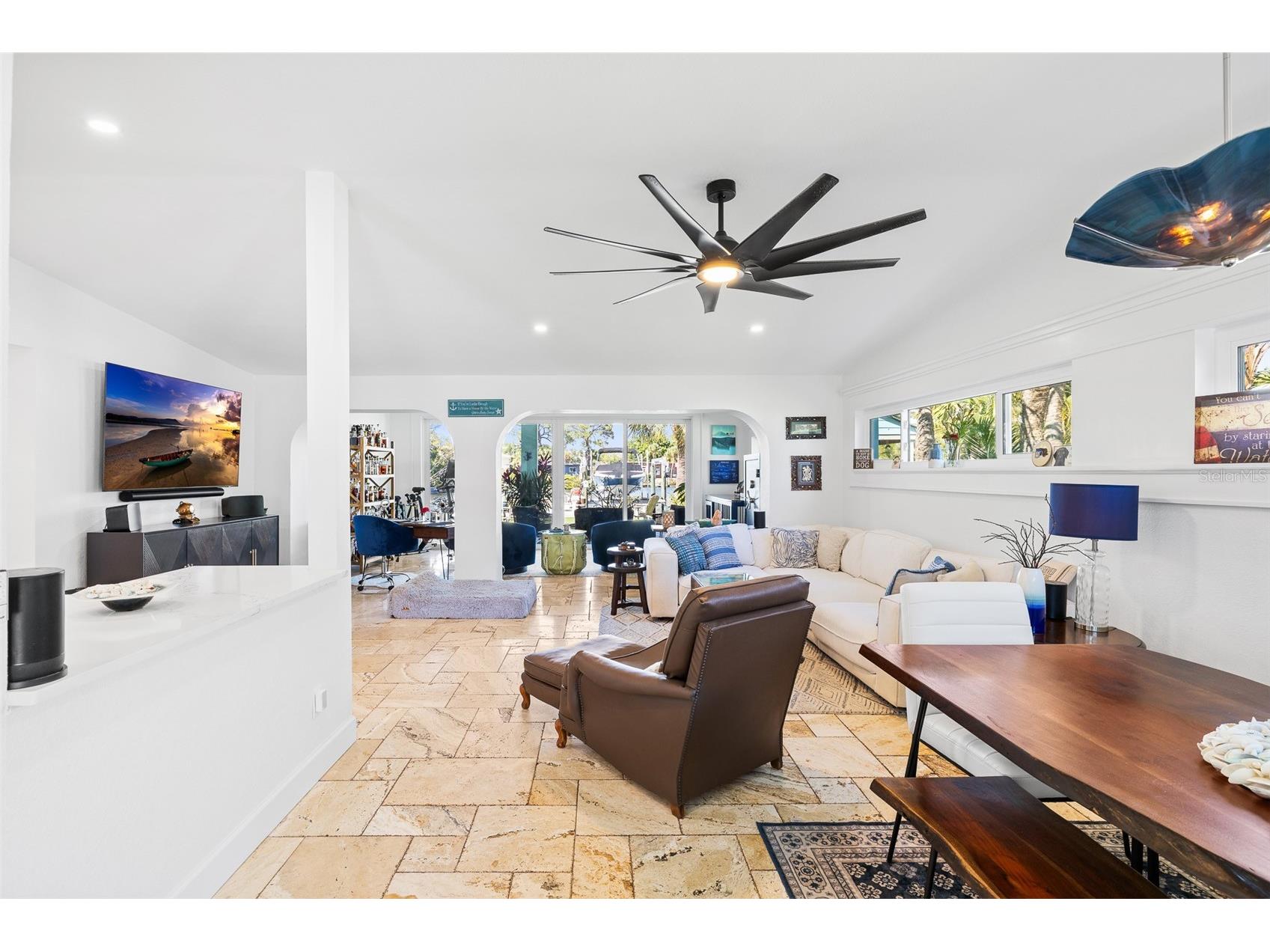 1567 Delaware Avenue NE Saint Petersburg FL 33703 - BUTTERFLY LAKE TB8489594 image7