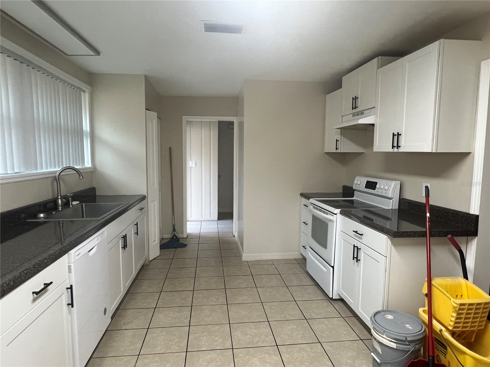 1568 NE 10 Street Ocala FL 34470 OM715789 image5