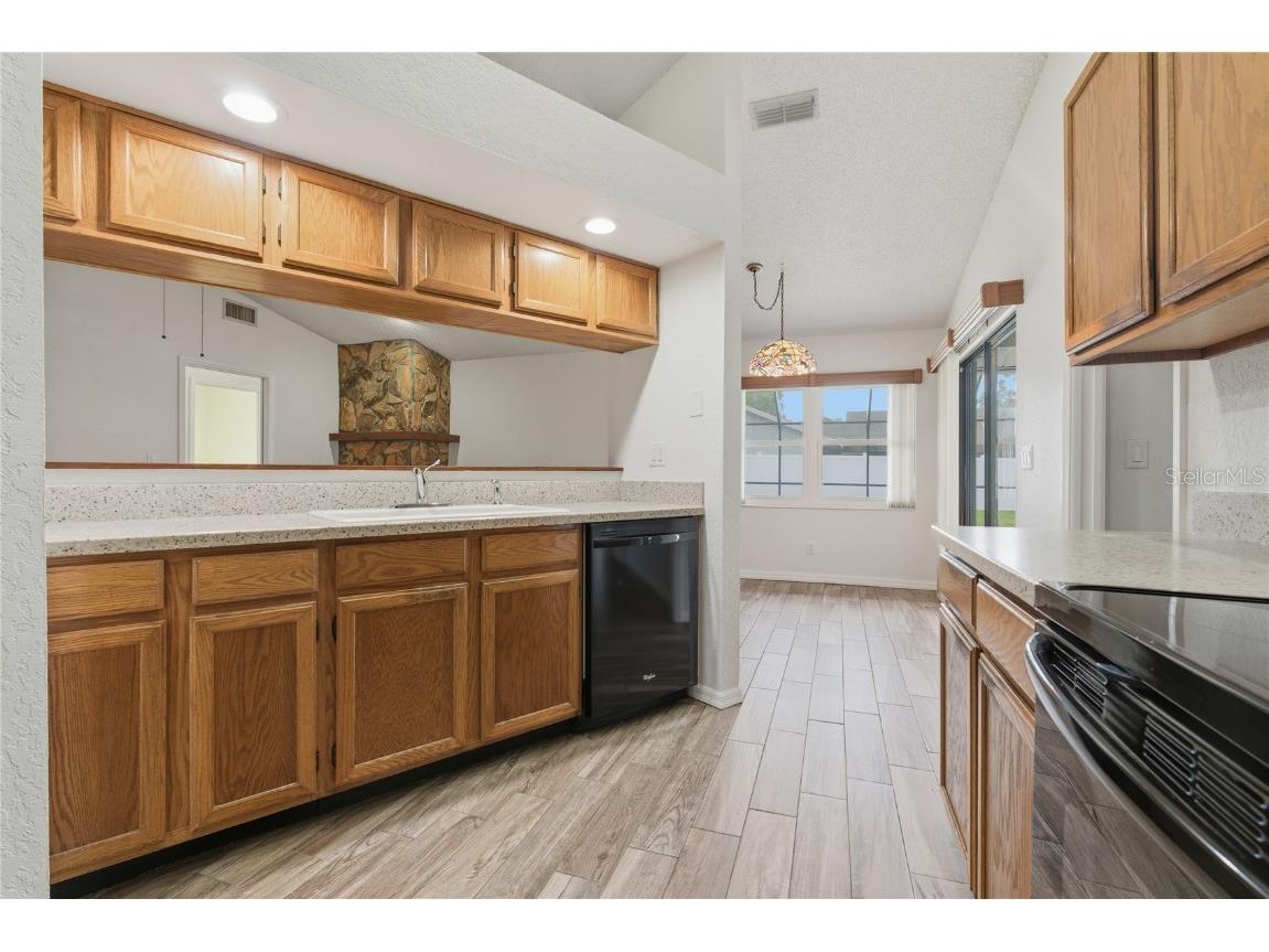 1569 Burnham Lane Dunedin FL 34698 TB8433835 image16