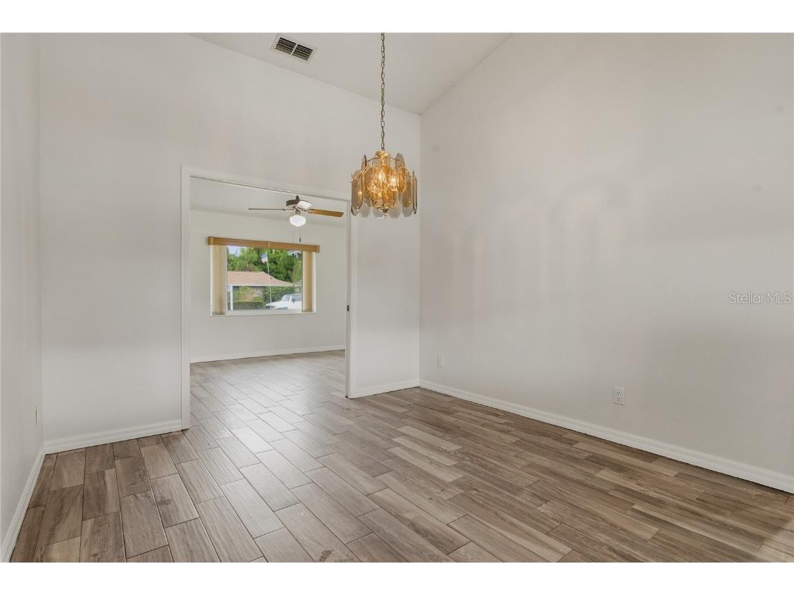 1569 Burnham Lane Dunedin FL 34698 TB8433835 image25