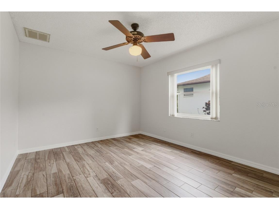 1569 Burnham Lane Dunedin FL 34698 TB8433835 image39