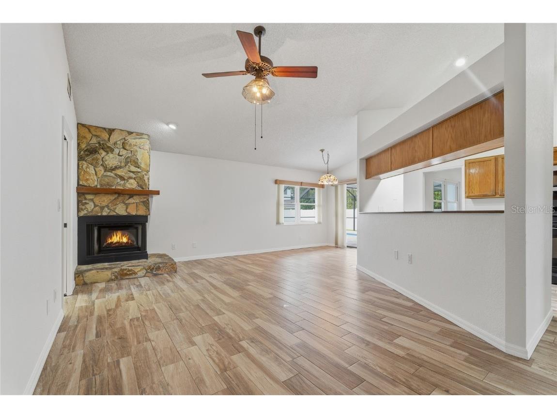 1569 Burnham Lane Dunedin FL 34698 TB8433835 image7