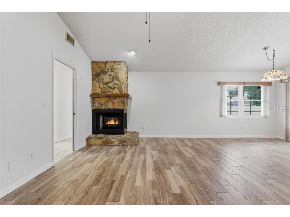 1569 Burnham Lane Dunedin FL 34698 TB8433835 image9