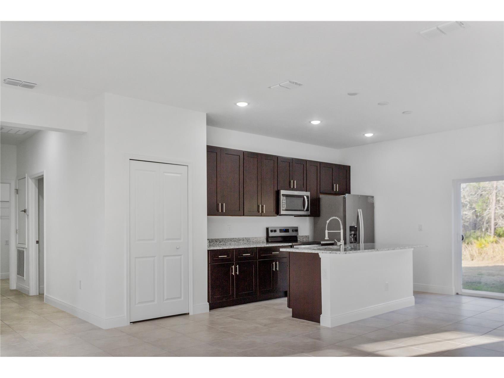 1569 W Mc Neal Drive Citrus Springs FL 34434 OM724344 image7