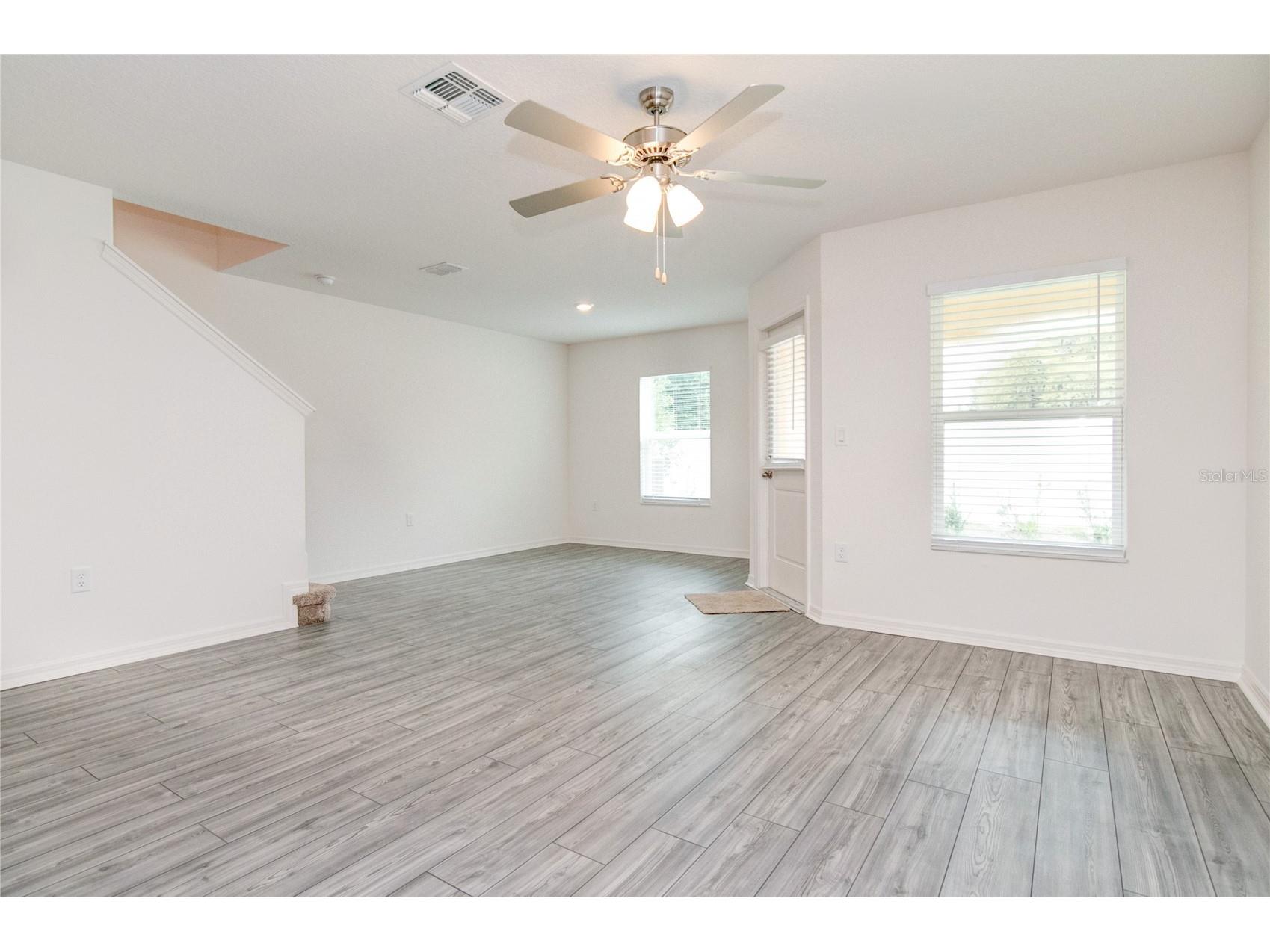 1569 Wynford Circle Tavares FL 32778 O6378875 image2