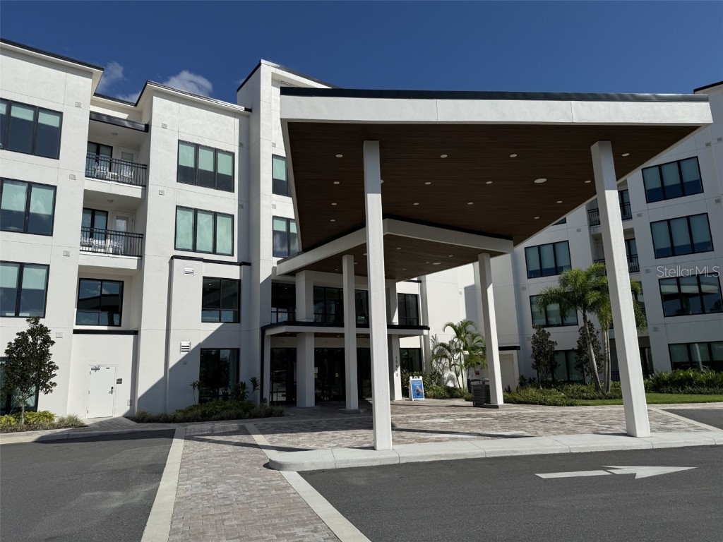 15695 Grove Resort Avenue #4417 Winter Garden FL 34787 O6346254 image1