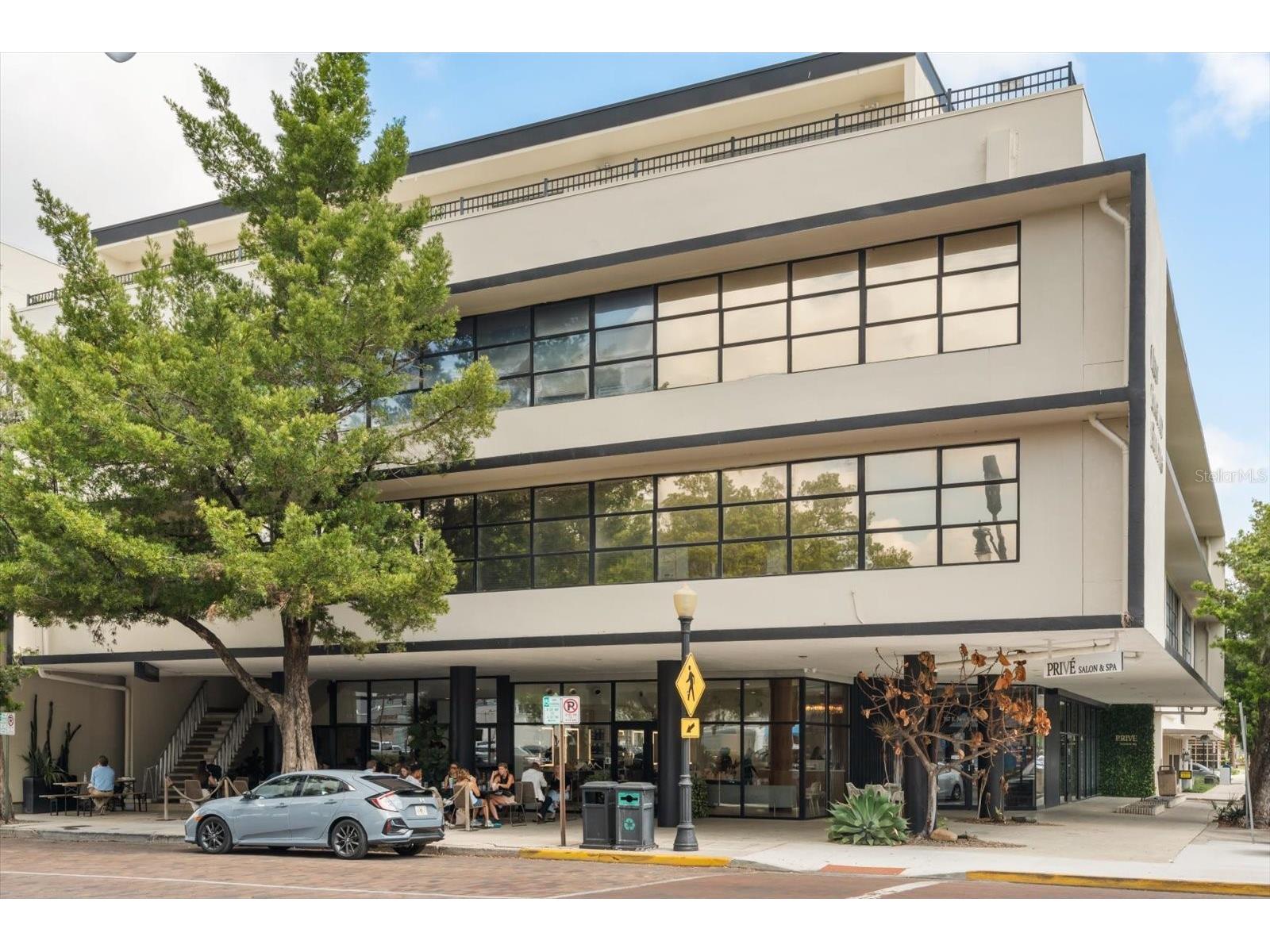 157 E New England Avenue #302 Winter Park FL 32789 O6401783 image1