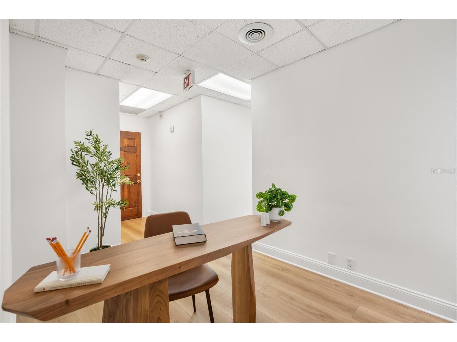 157 E New England Avenue #302 Winter Park FL 32789 O6401783 image12
