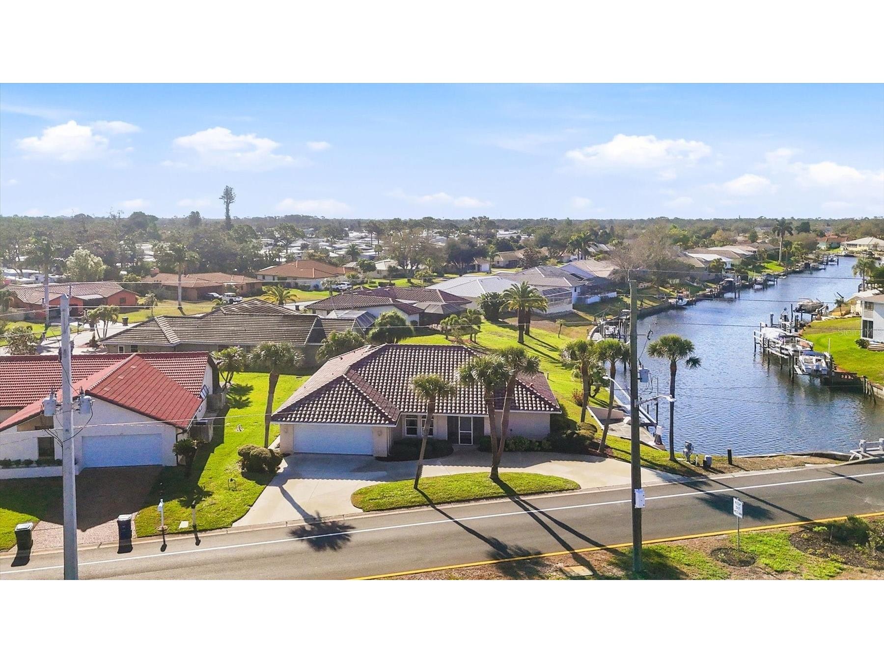 157 Englewood Isles Parkway Englewood FL 34223 D6146260 image1