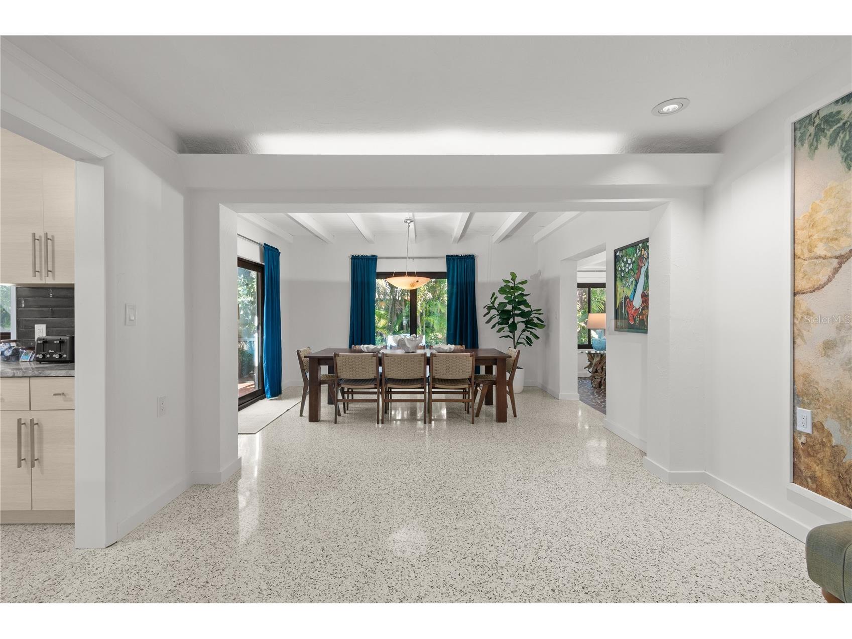 157 Garden Lane Sarasota FL 34242 A4685180 image16