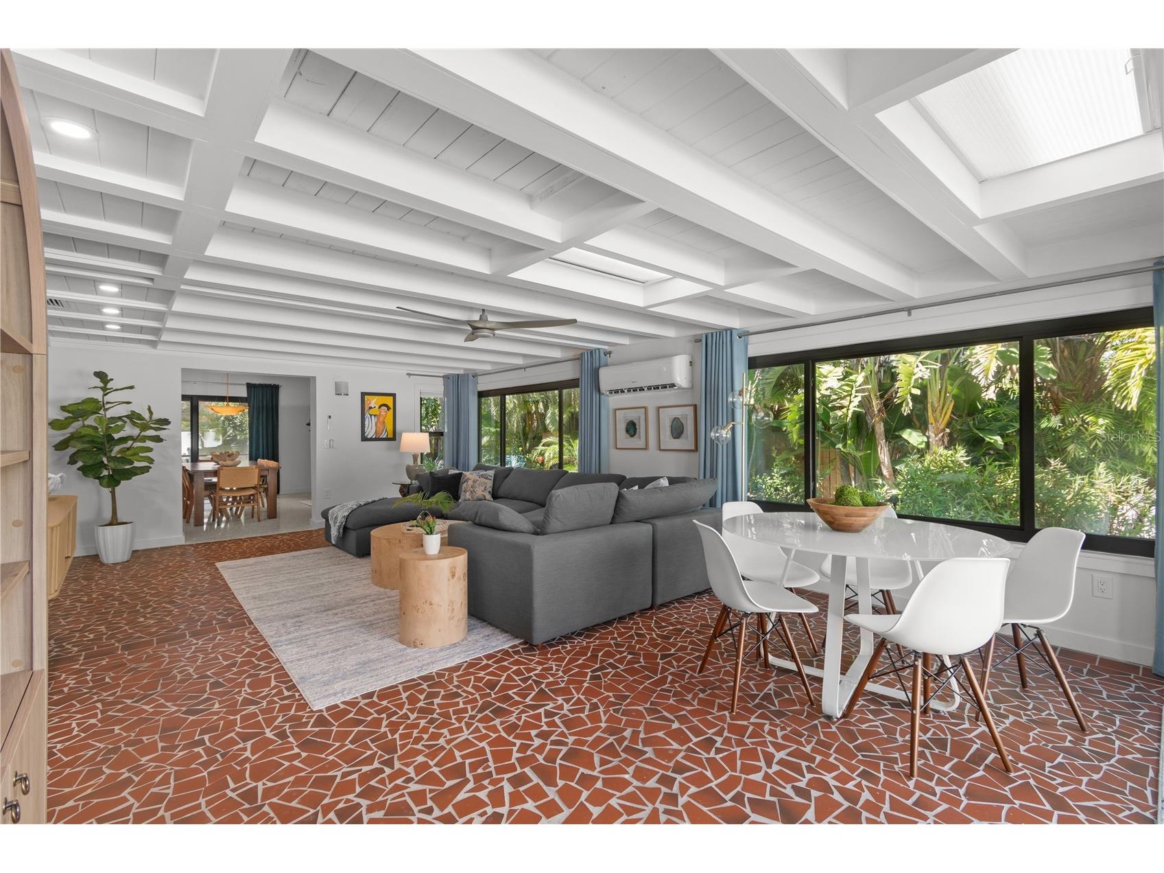 157 Garden Lane Sarasota FL 34242 A4685180 image26