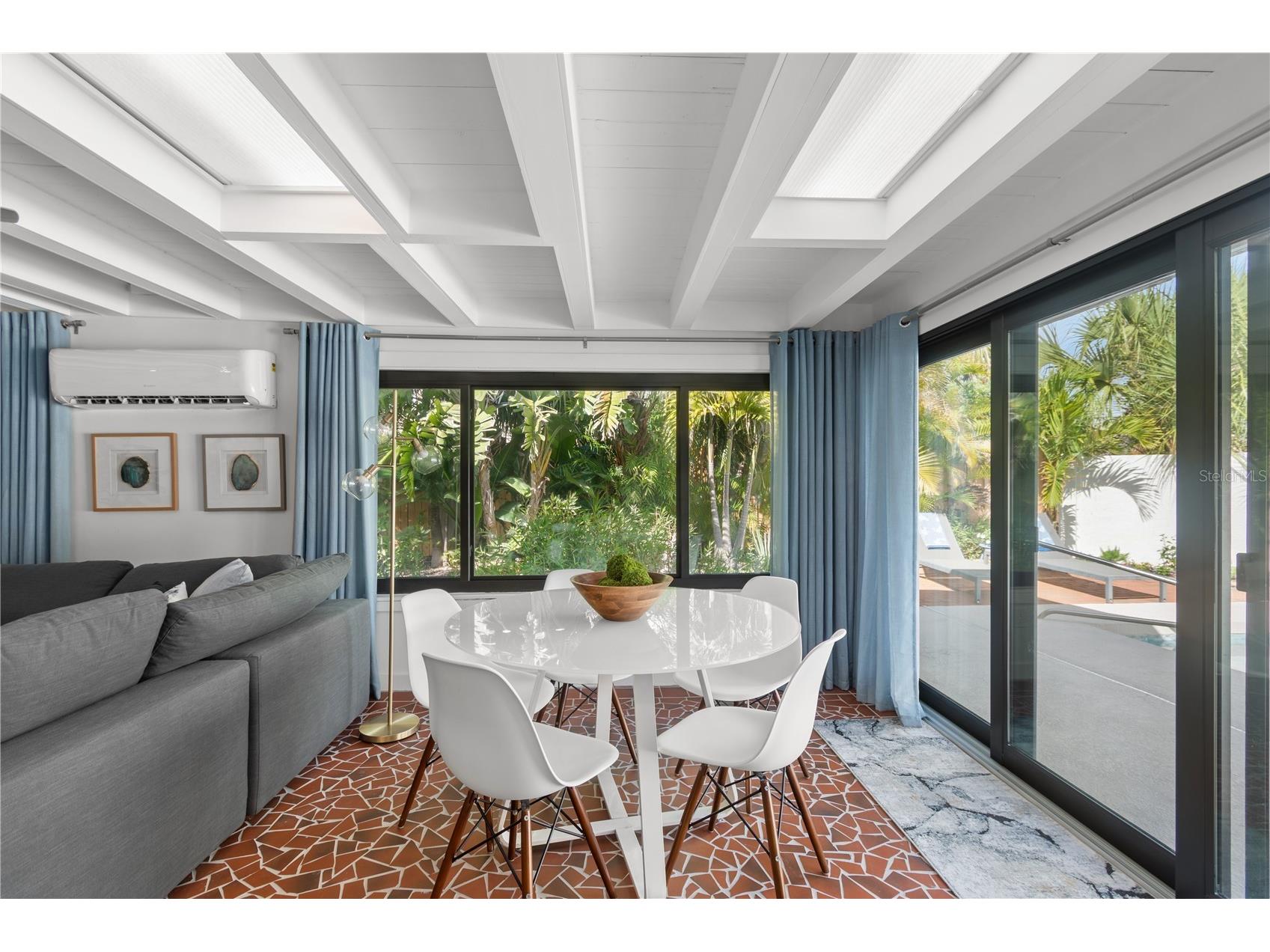 157 Garden Lane Sarasota FL 34242 A4685180 image30