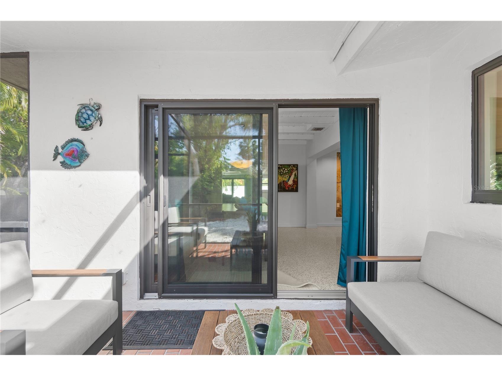 157 Garden Lane Sarasota FL 34242 A4685180 image33