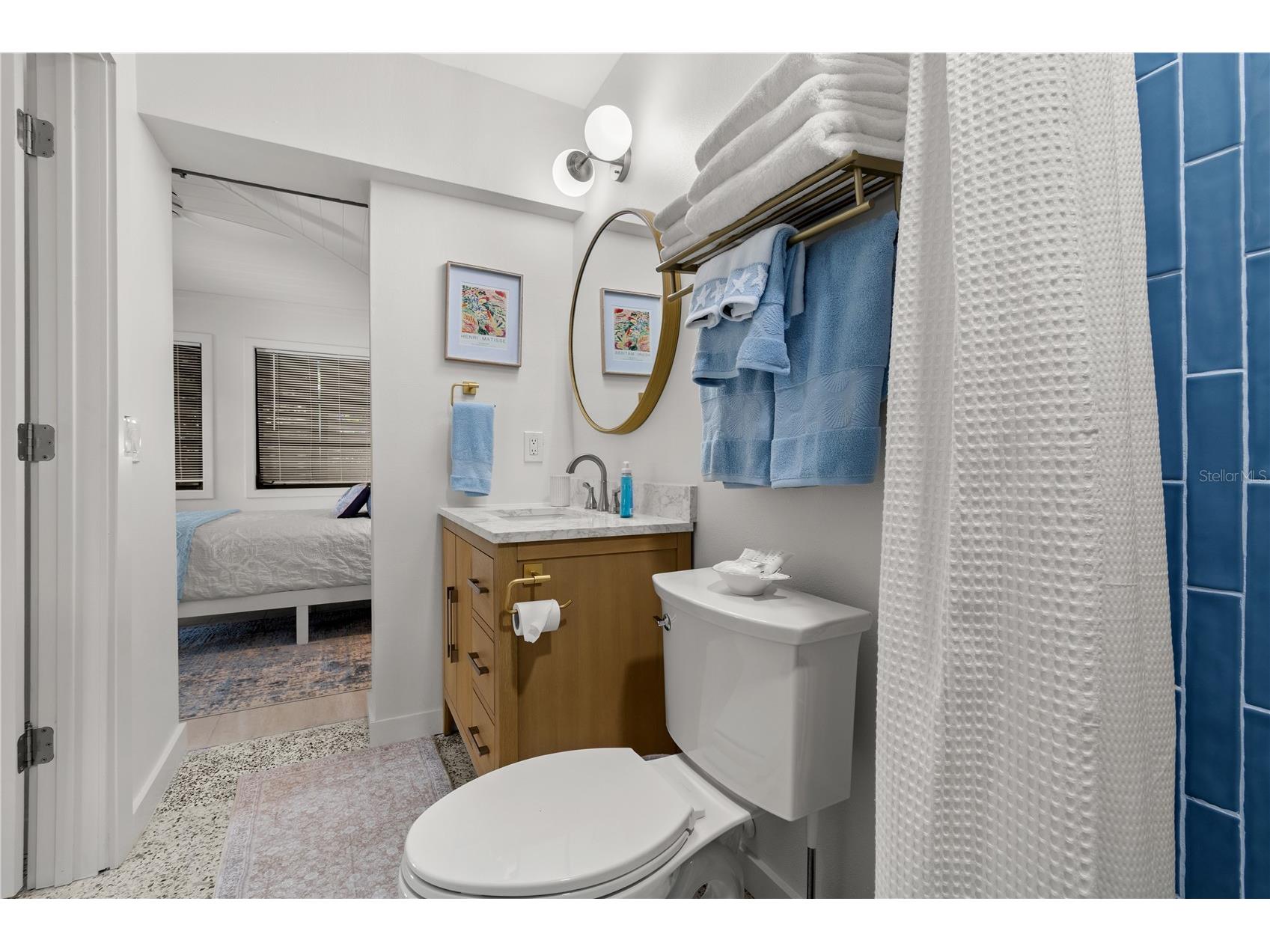 157 Garden Lane Sarasota FL 34242 A4685180 image40