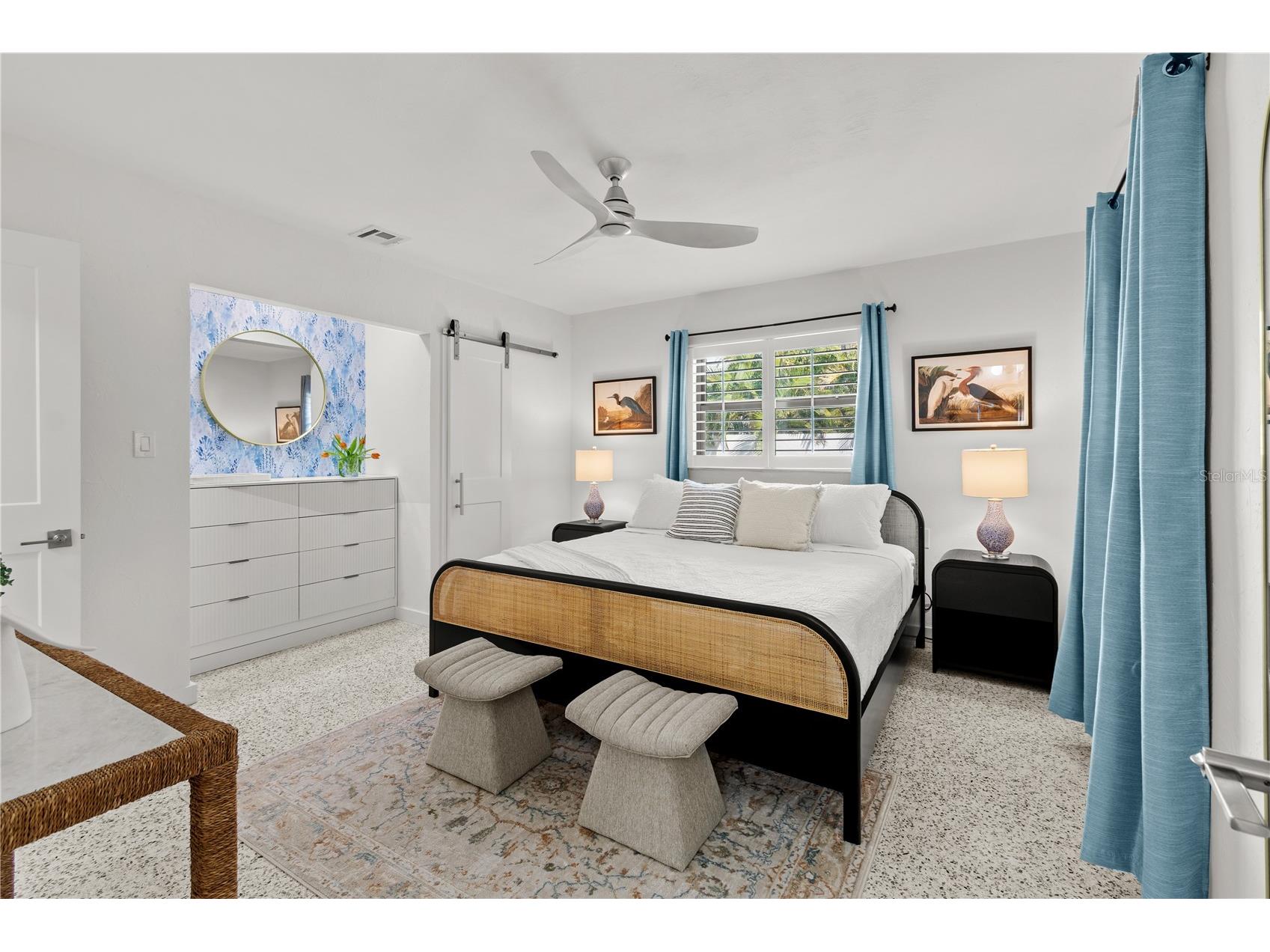 157 Garden Lane Sarasota FL 34242 A4685180 image48