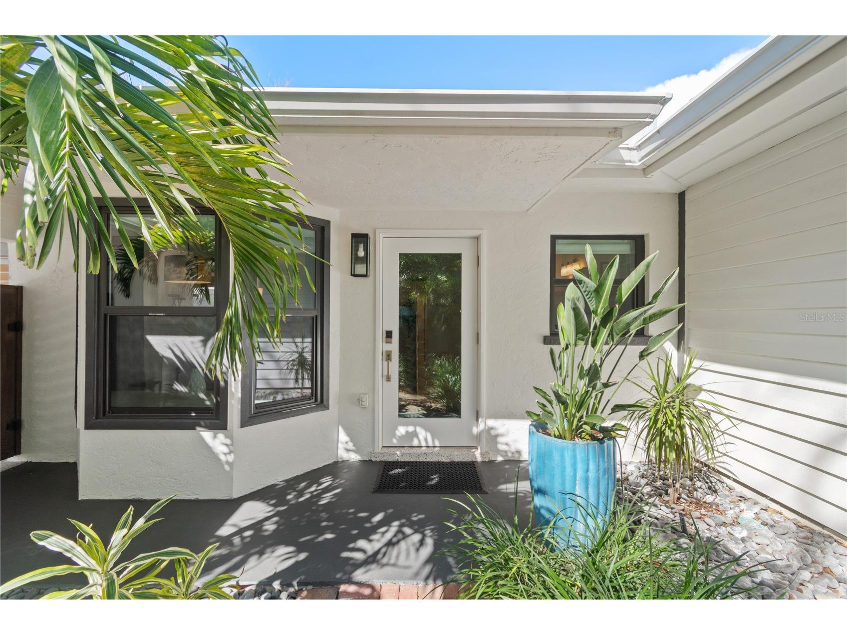 157 Garden Lane Sarasota FL 34242 A4685180 image5