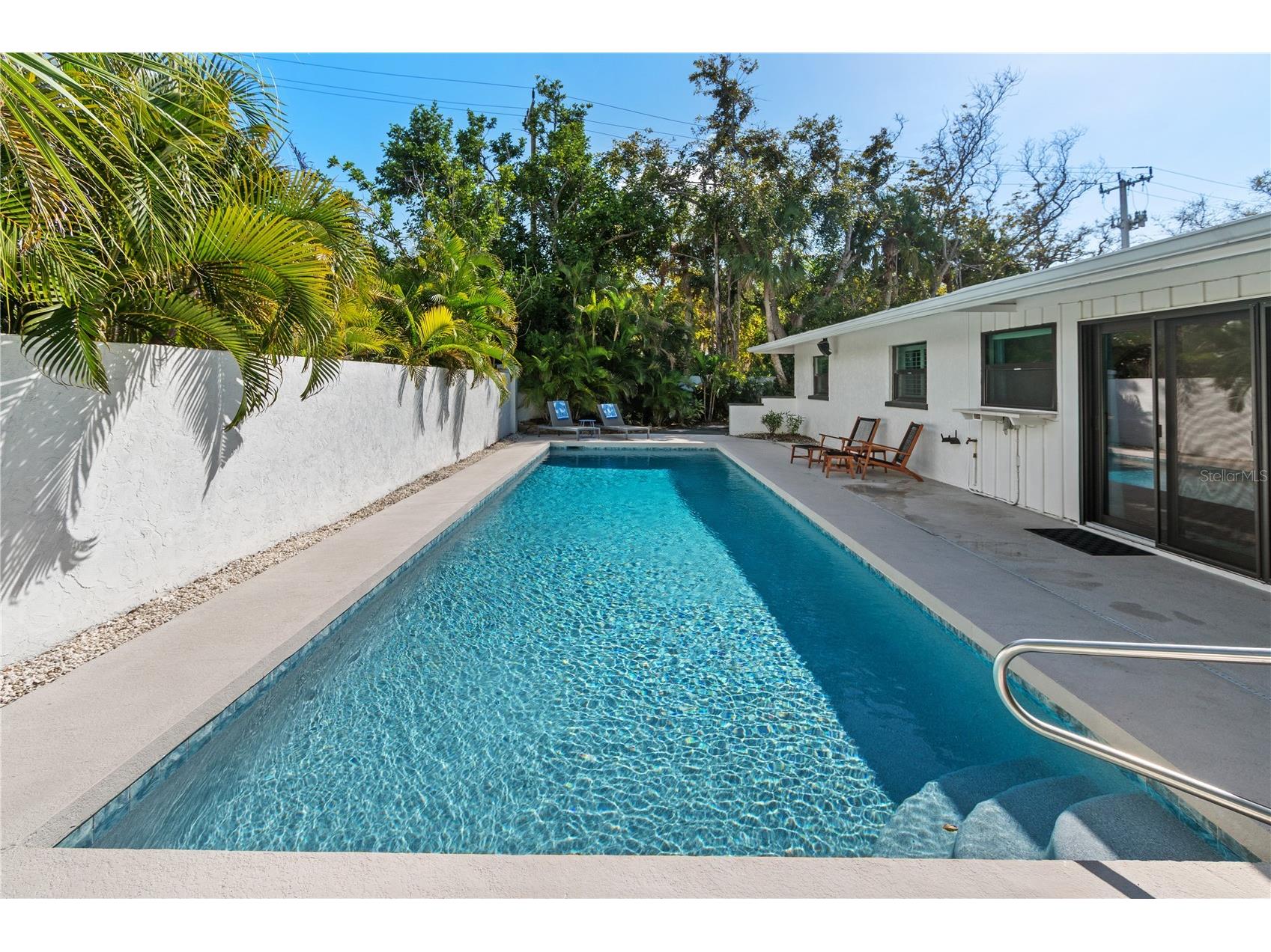 157 Garden Lane Sarasota FL 34242 A4685180 image58