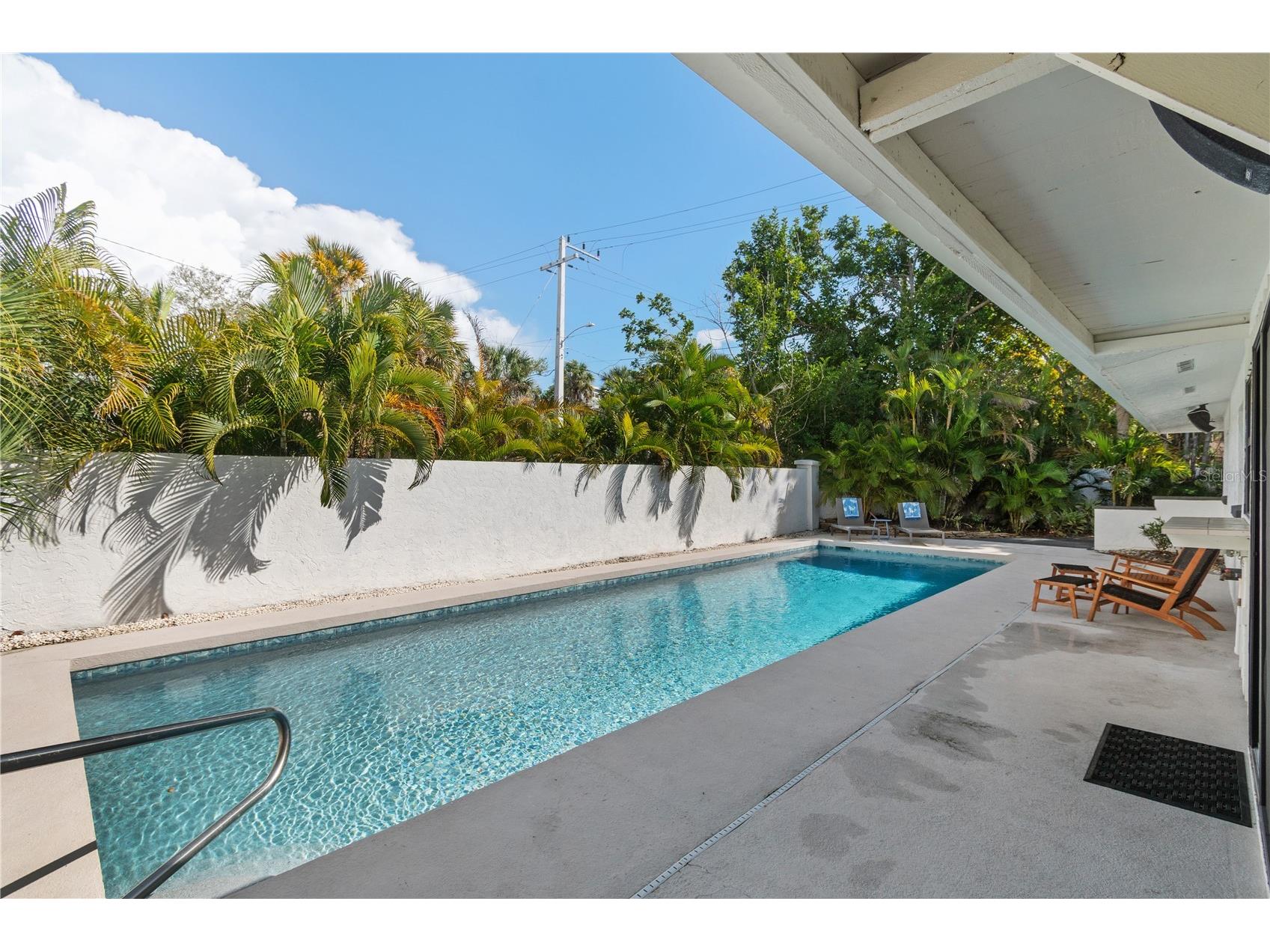 157 Garden Lane Sarasota FL 34242 A4685180 image60