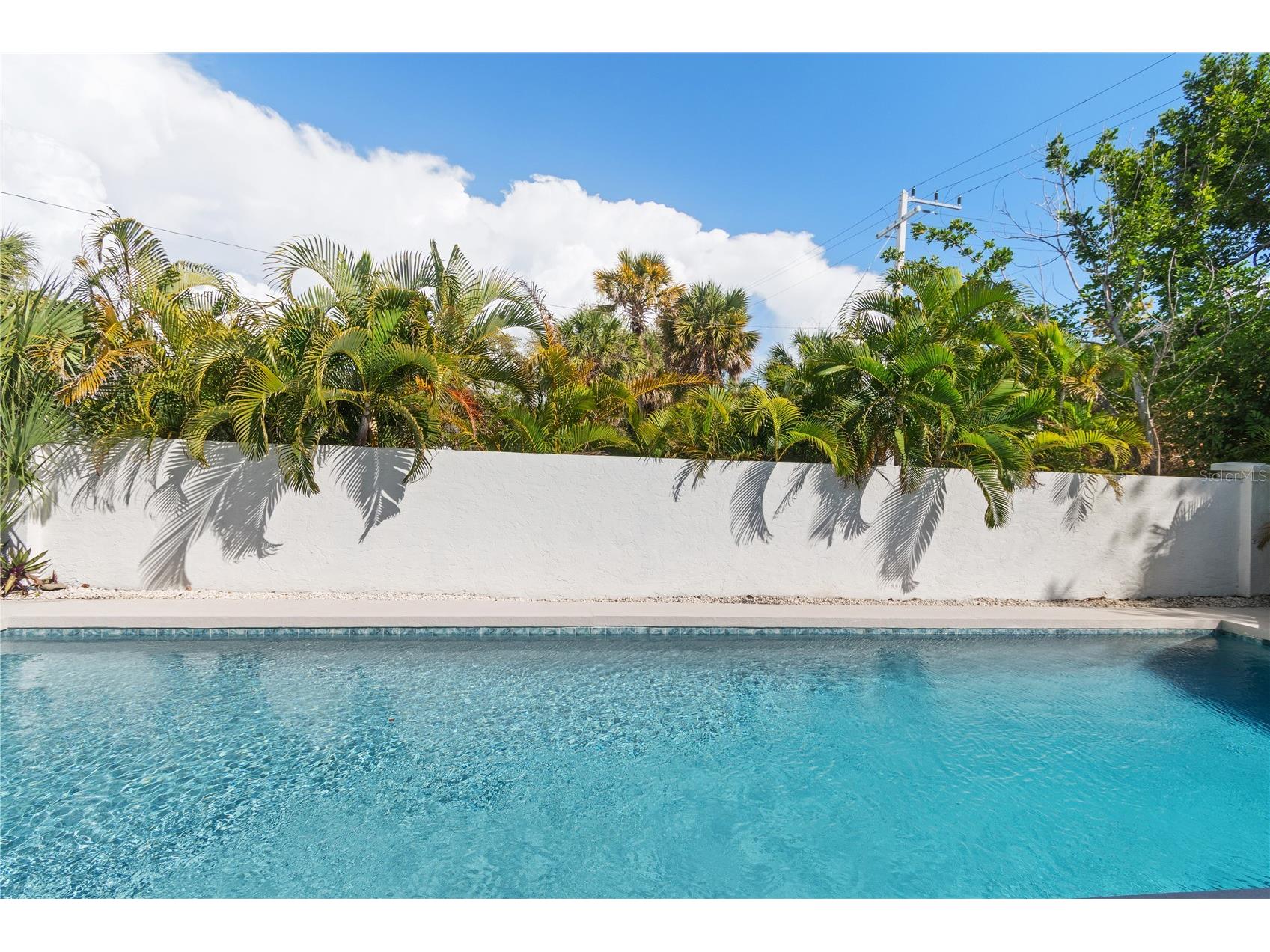 157 Garden Lane Sarasota FL 34242 A4685180 image61