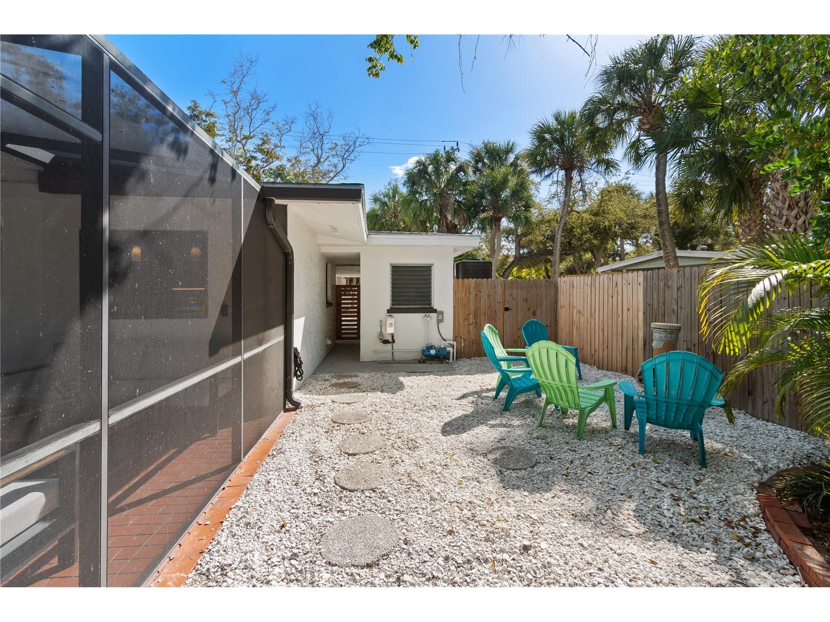 157 Garden Lane Sarasota FL 34242 A4685180 image62