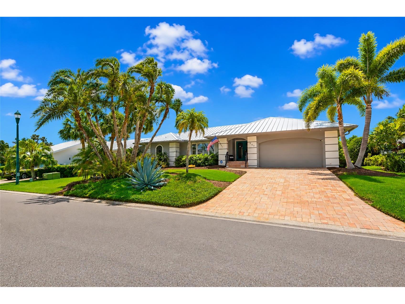 157 Lookout Point Drive Osprey FL 34229 A4694878 image1