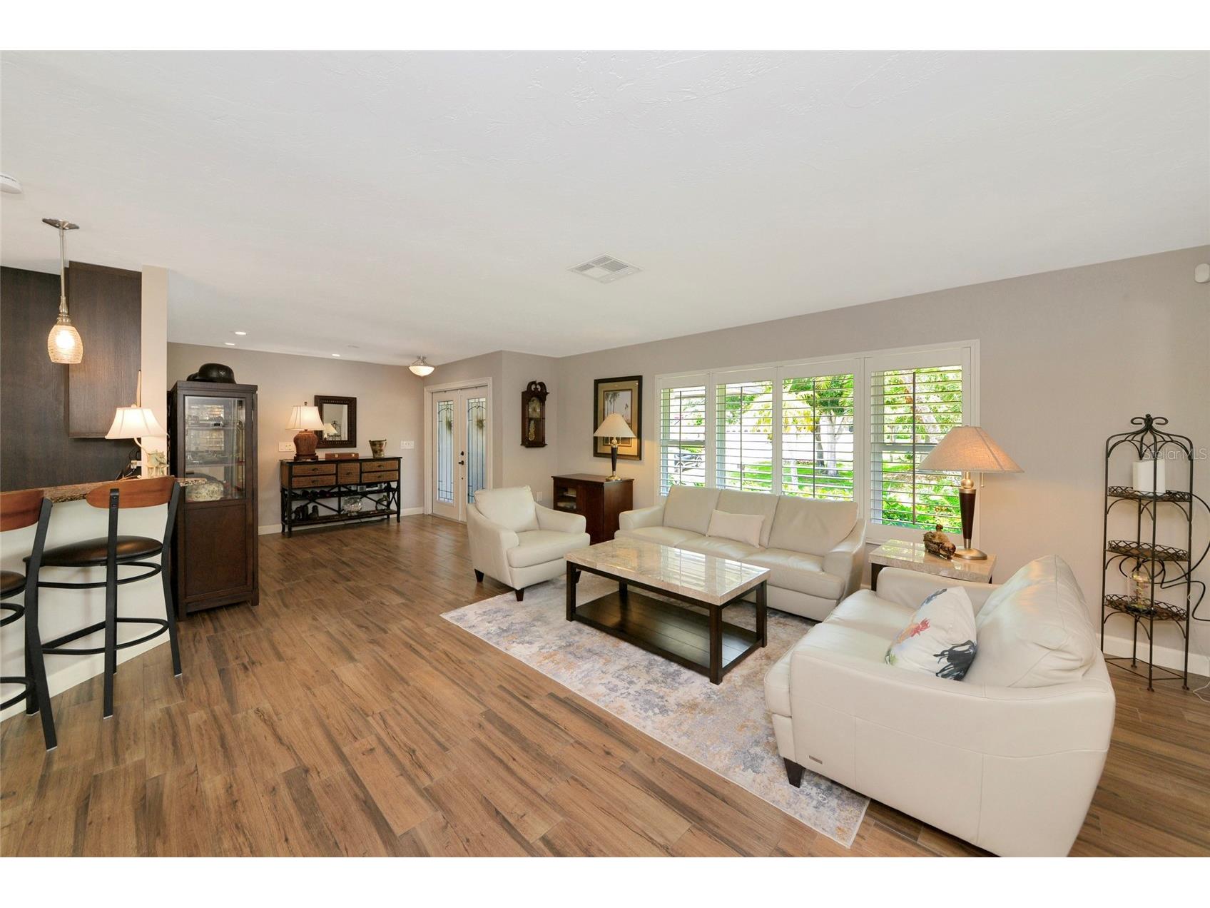 157 Lookout Point Drive Osprey FL 34229 A4694878 image8