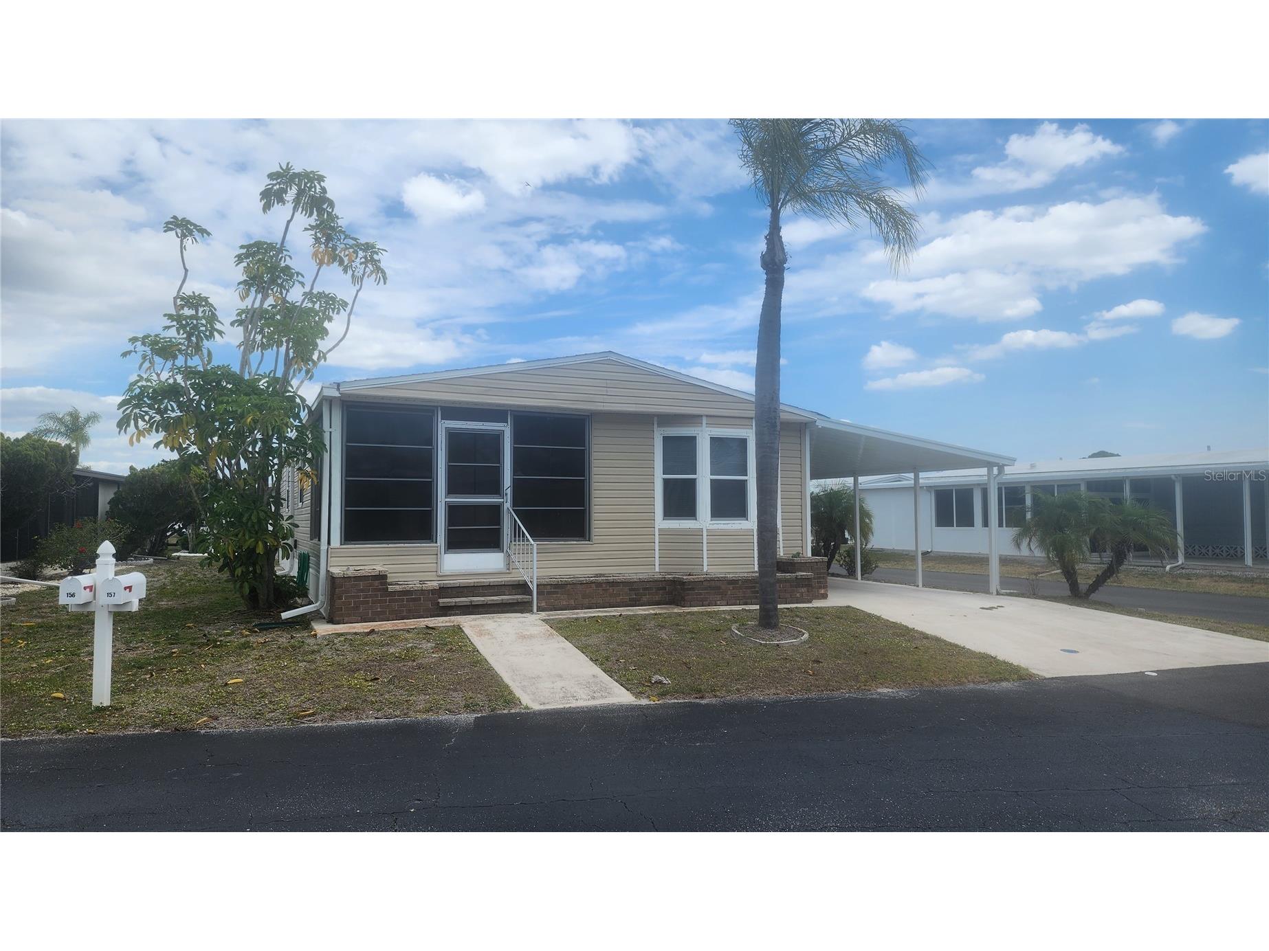 157 N Fiji Circle Englewood FL 34223 A4688132 image2