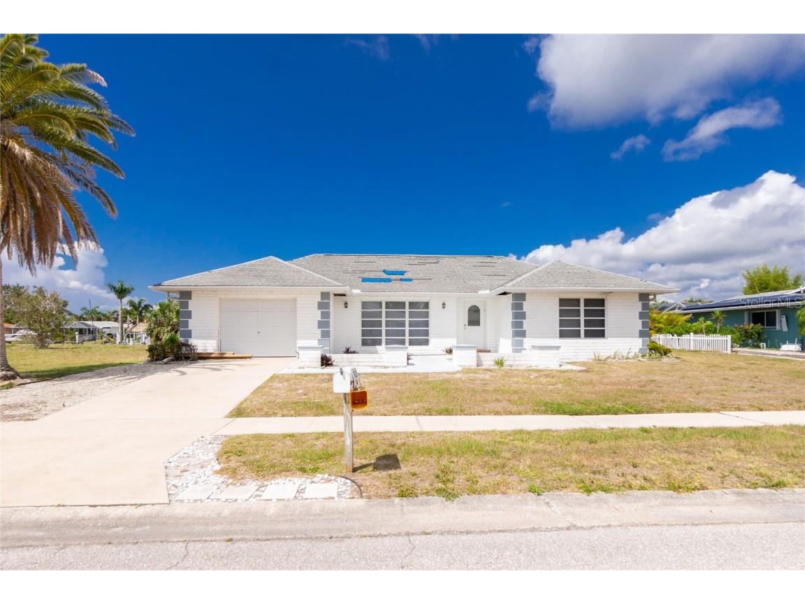 157 NE Croop Lane SE Port Charlotte FL 33952 - COUSLEY WATERWAY C7475993 image1